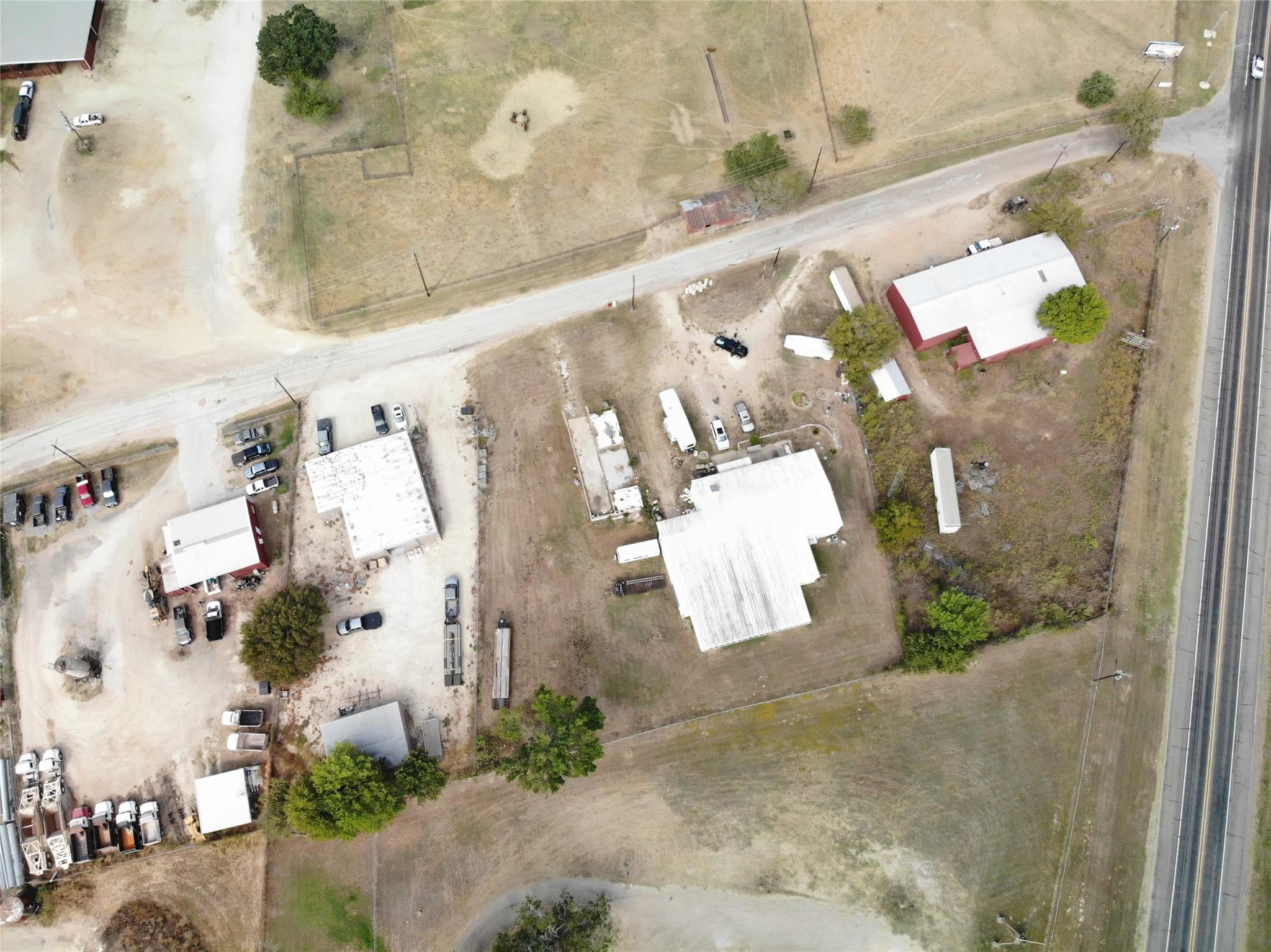 185 County Road 107, Caldwell, TX 77836