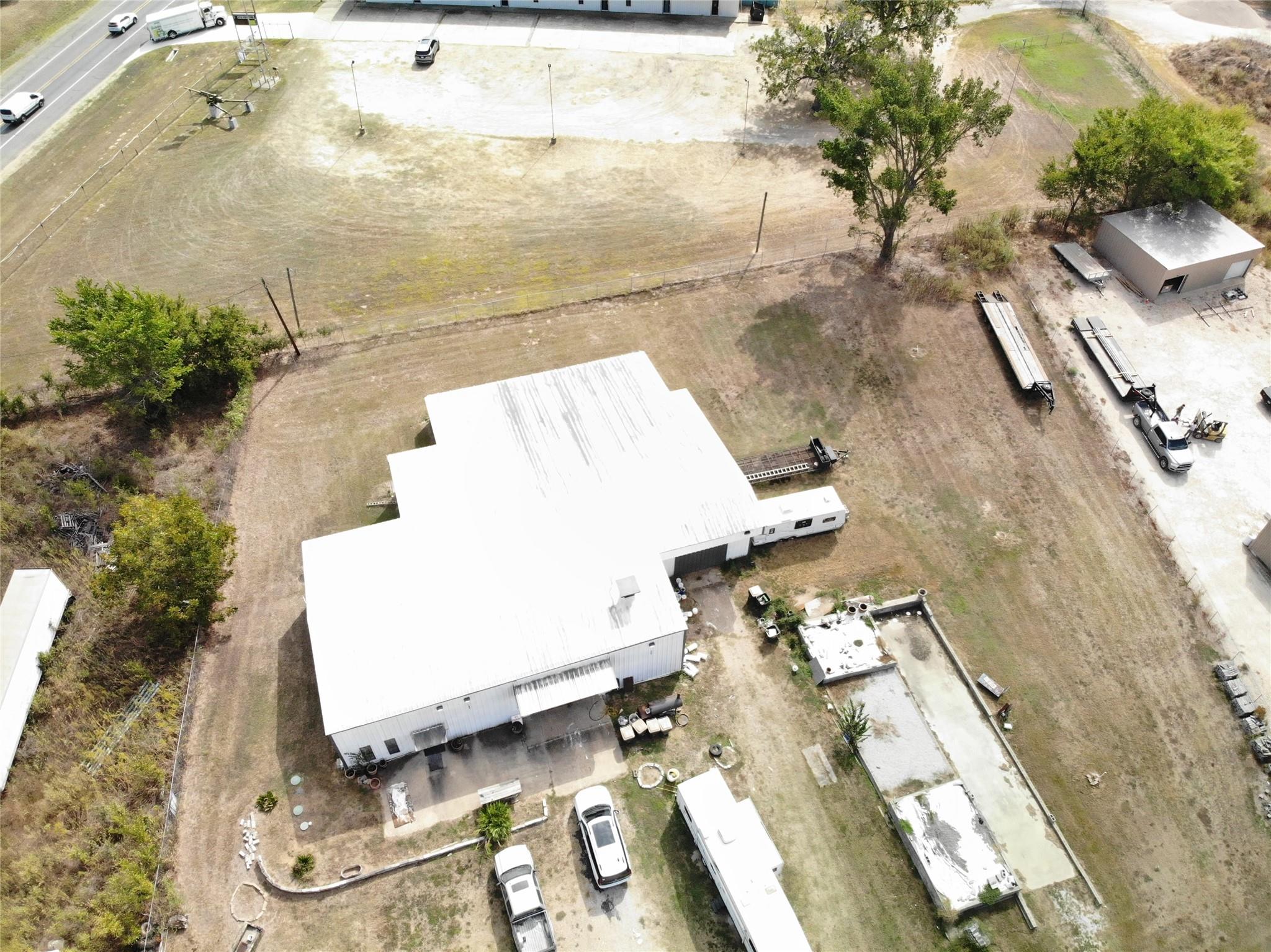 185 County Road 107, Caldwell, TX 77836