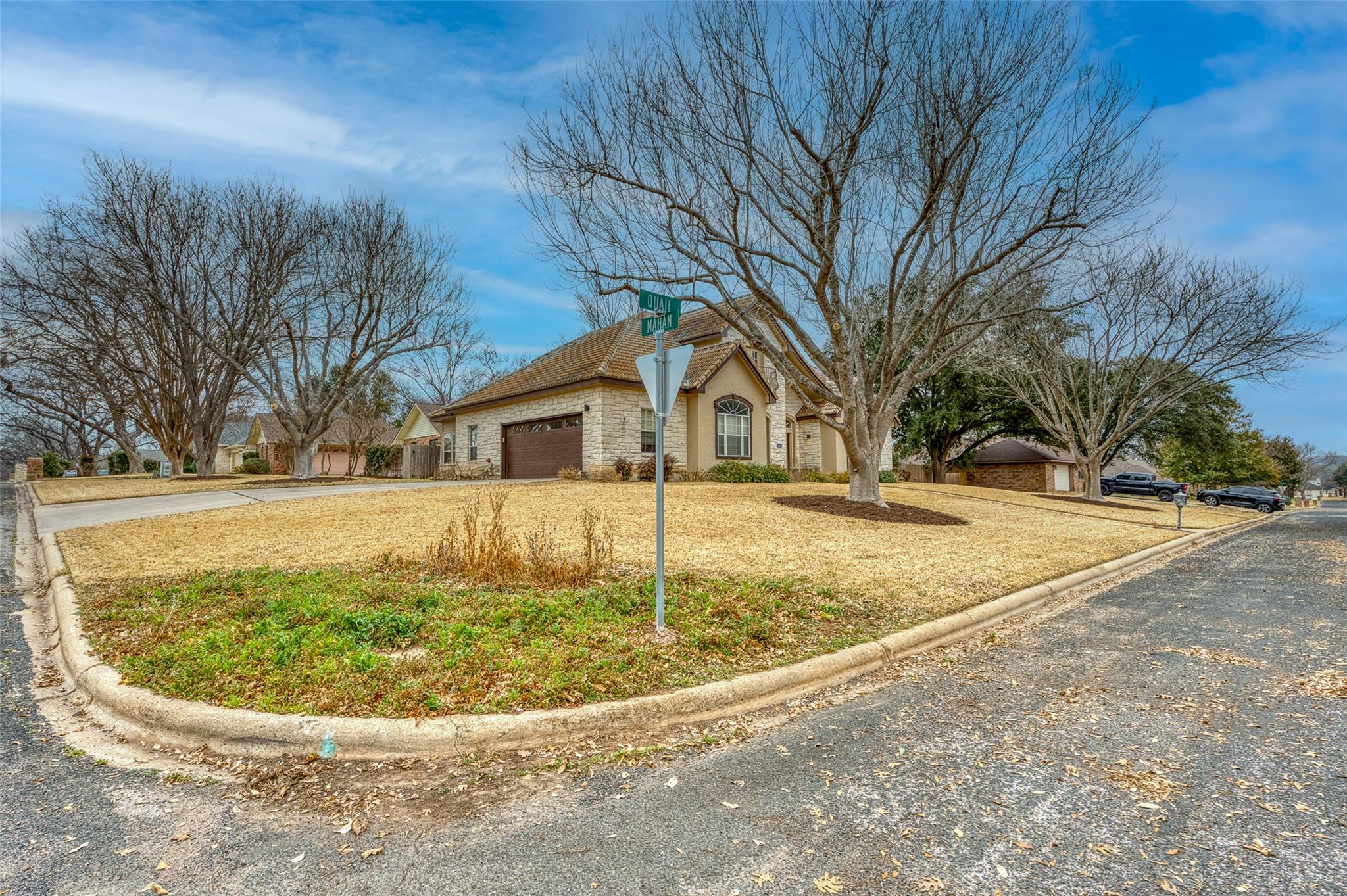 269 Quail St, Meadowlakes, TX 78654