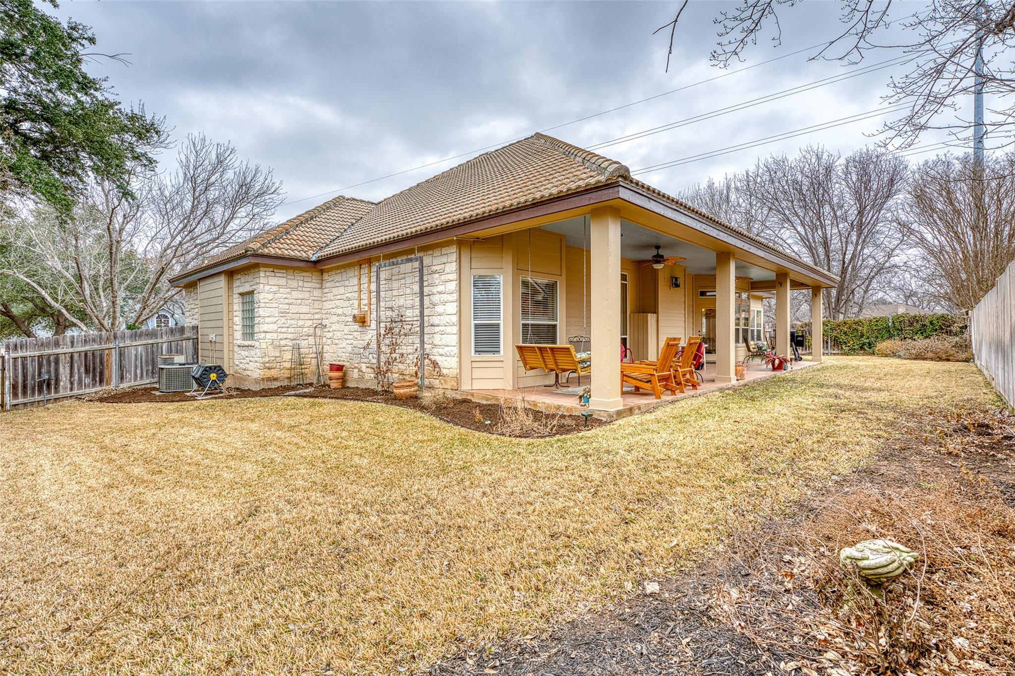 269 Quail St, Meadowlakes, TX 78654