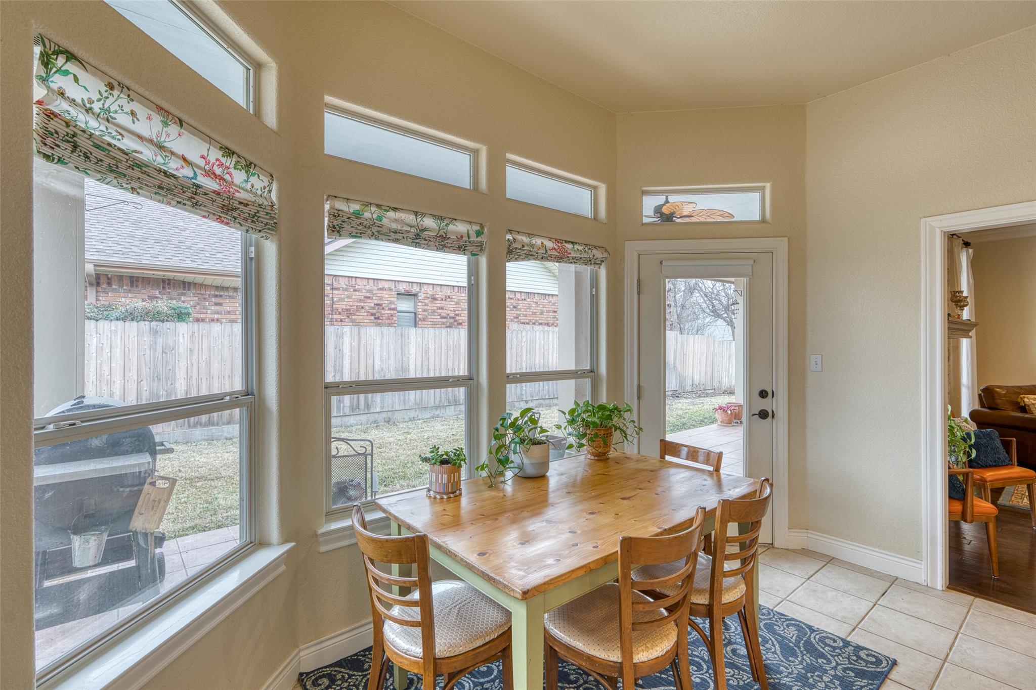 269 Quail St, Meadowlakes, TX 78654