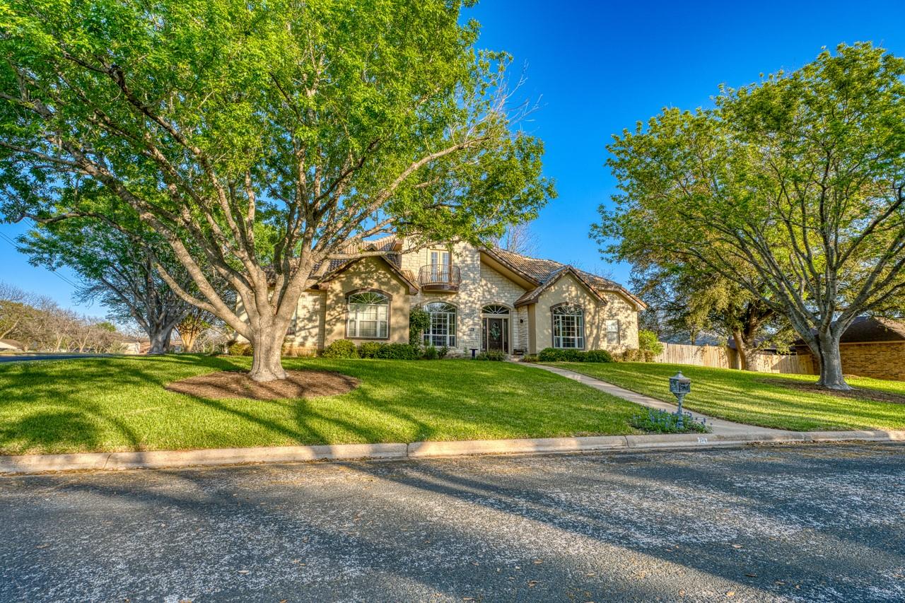 269 Quail St, Meadowlakes, TX 78654