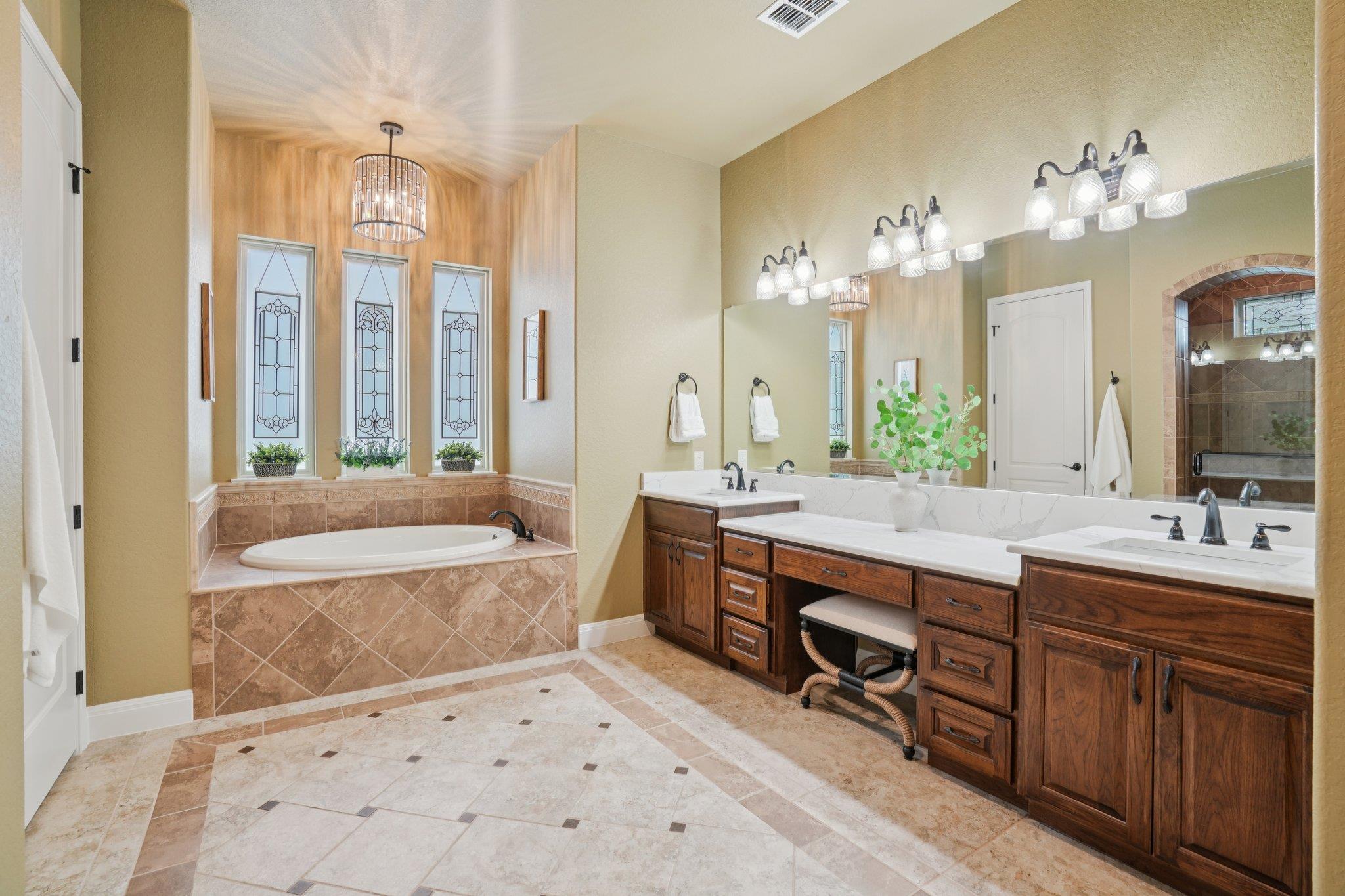 2225 Elm Cedar Dr, New Braunfels, TX 78132