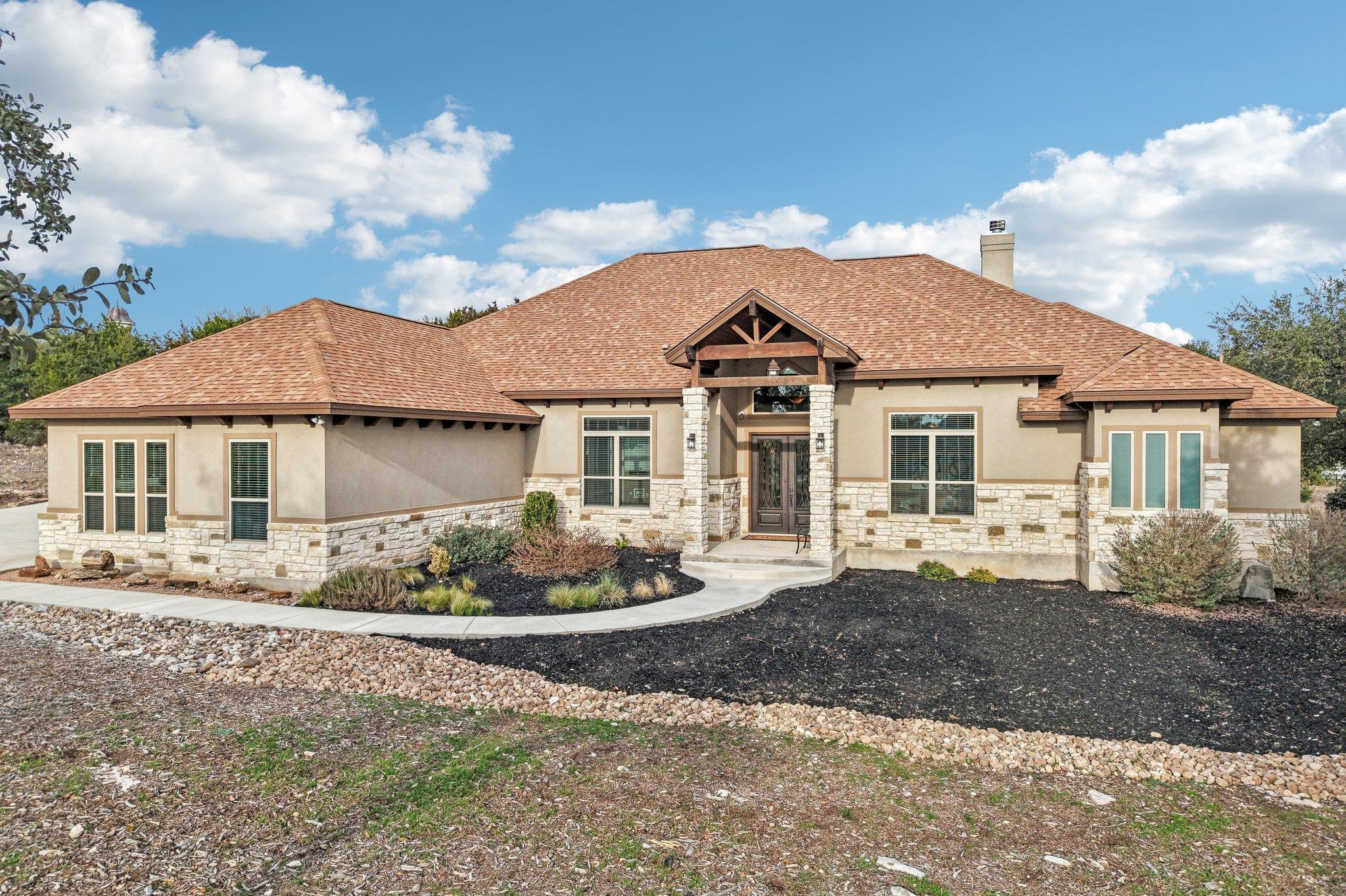 2225 Elm Cedar Dr, New Braunfels, TX 78132