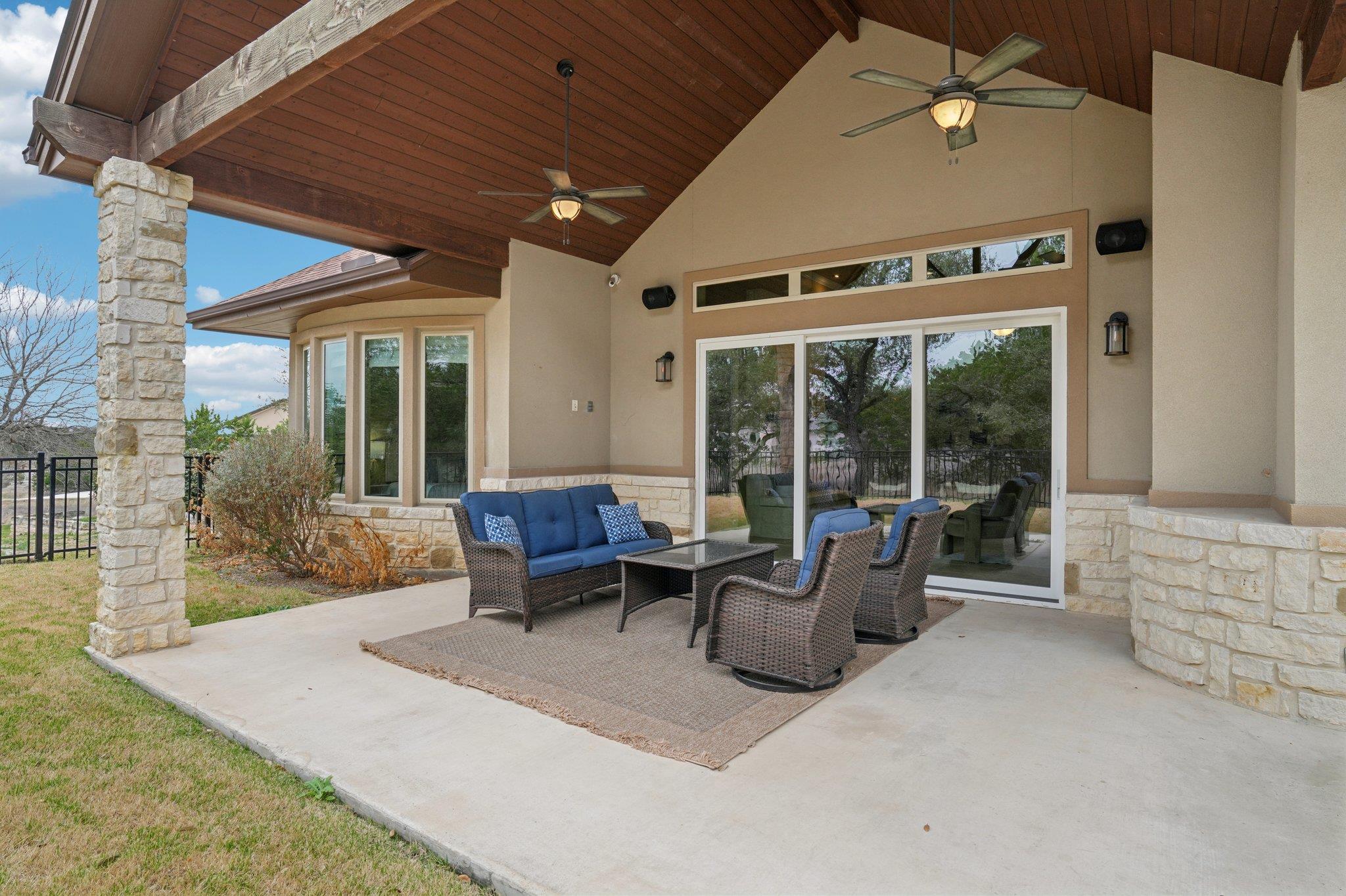 2225 Elm Cedar Dr, New Braunfels, TX 78132