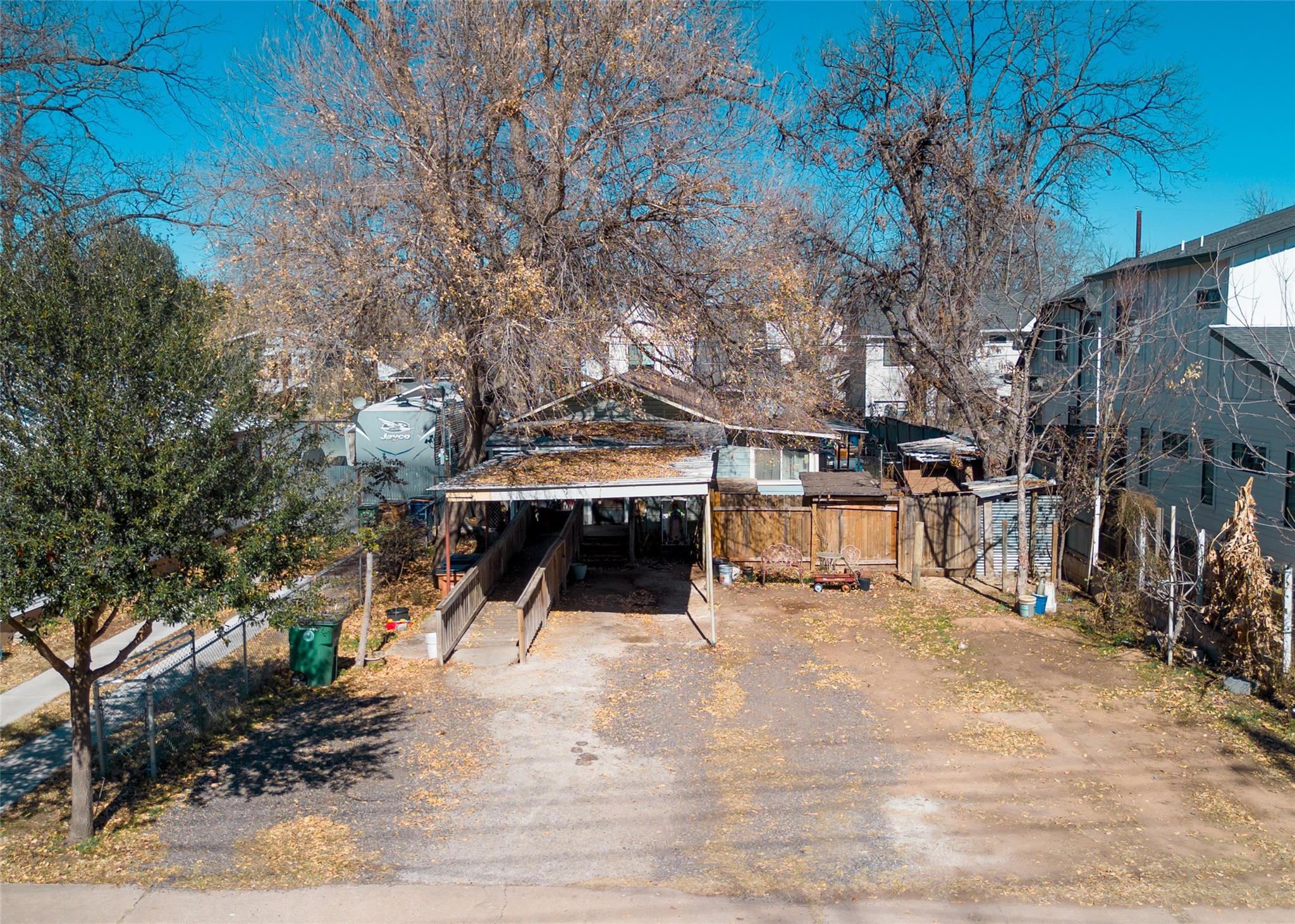 2208 Canterbury St, Austin, TX 78702