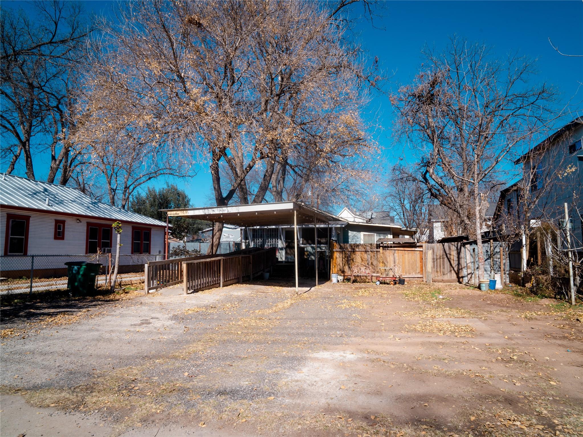 2208 Canterbury St, Austin, TX 78702