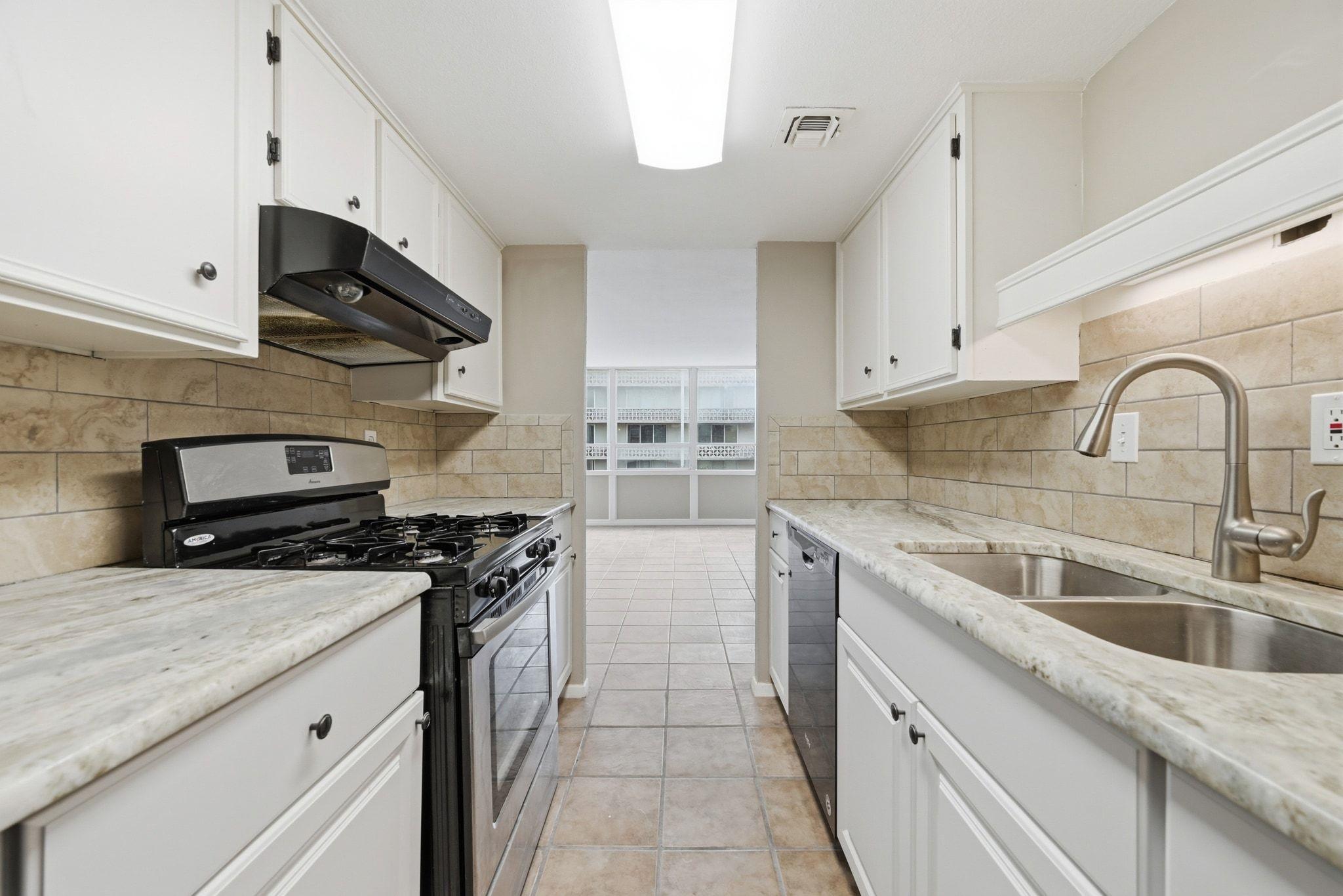 1800 Lavaca St # 515, Austin, TX 78701