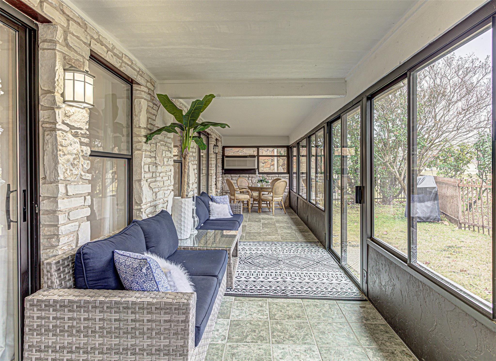 103 Oasis St # A, Horseshoe Bay, TX 78657