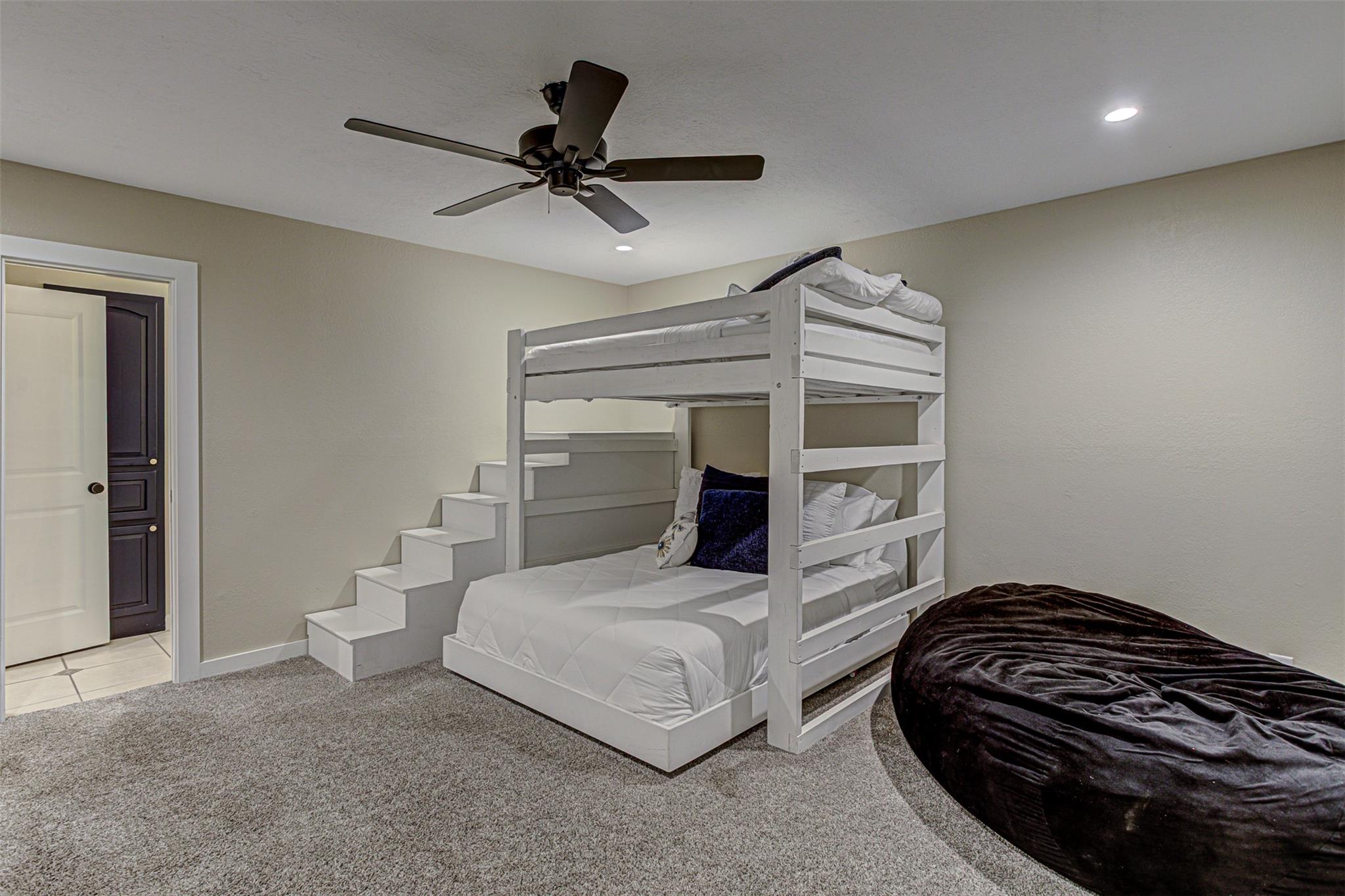 103 Oasis St # A, Horseshoe Bay, TX 78657