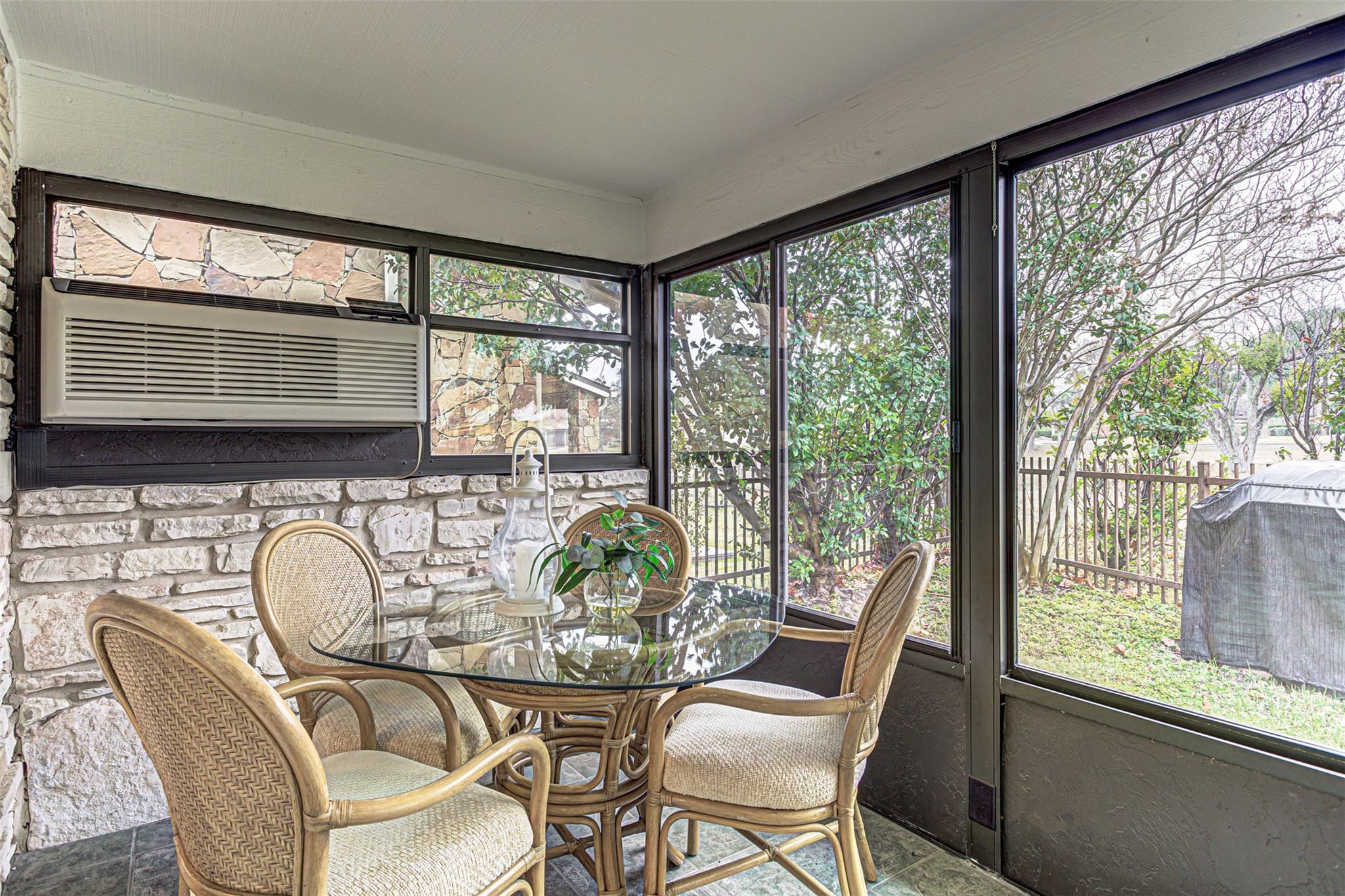 103 Oasis St # A, Horseshoe Bay, TX 78657