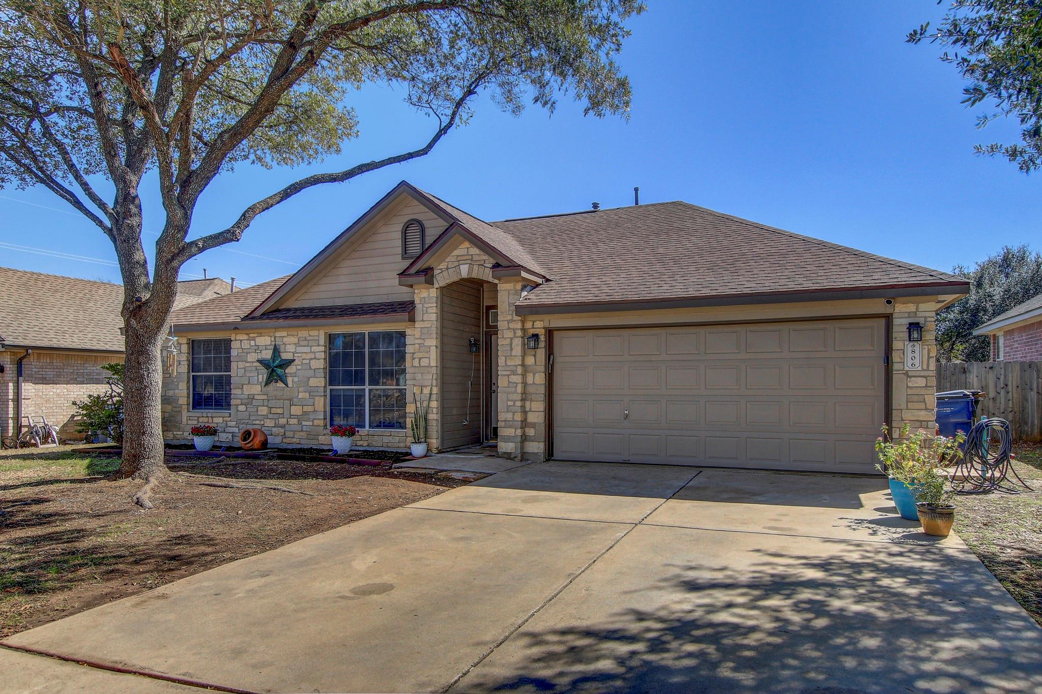 806 Ridge View Dr, Leander, TX 78641