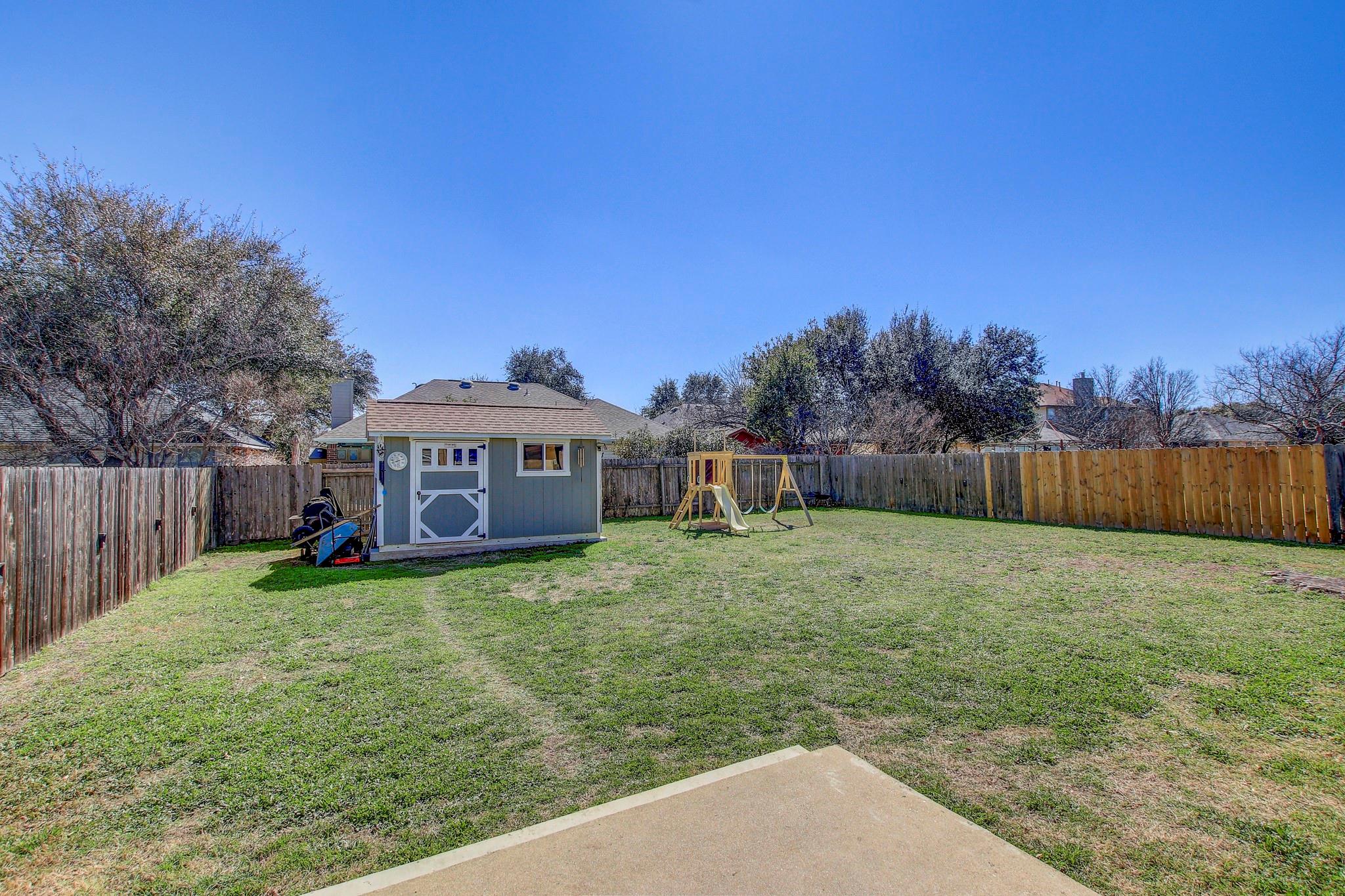 806 Ridge View Dr, Leander, TX 78641