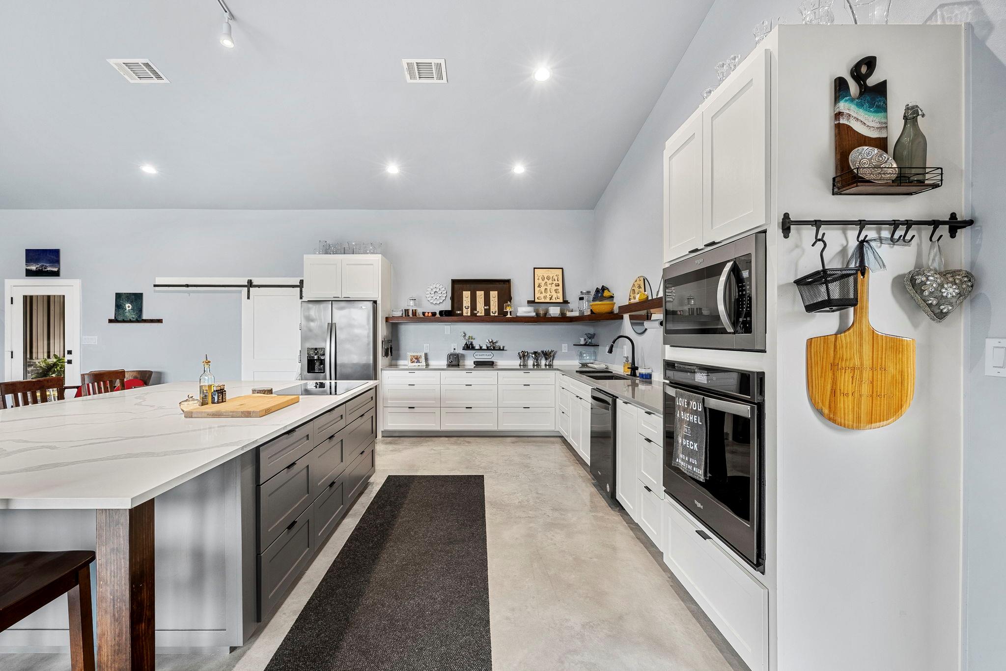 319 Impala Ln, Lampasas, TX 76550