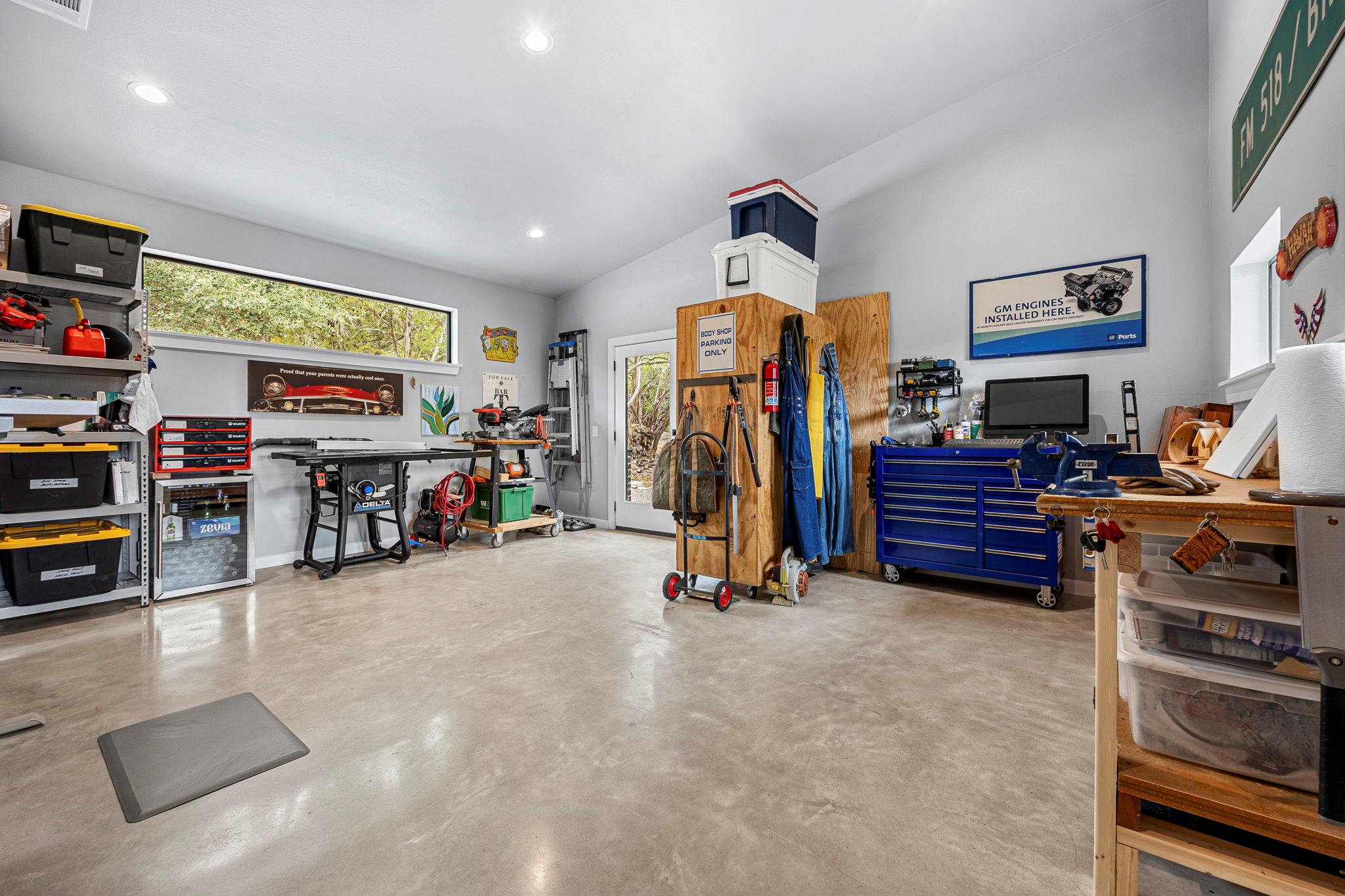 319 Impala Ln, Lampasas, TX 76550