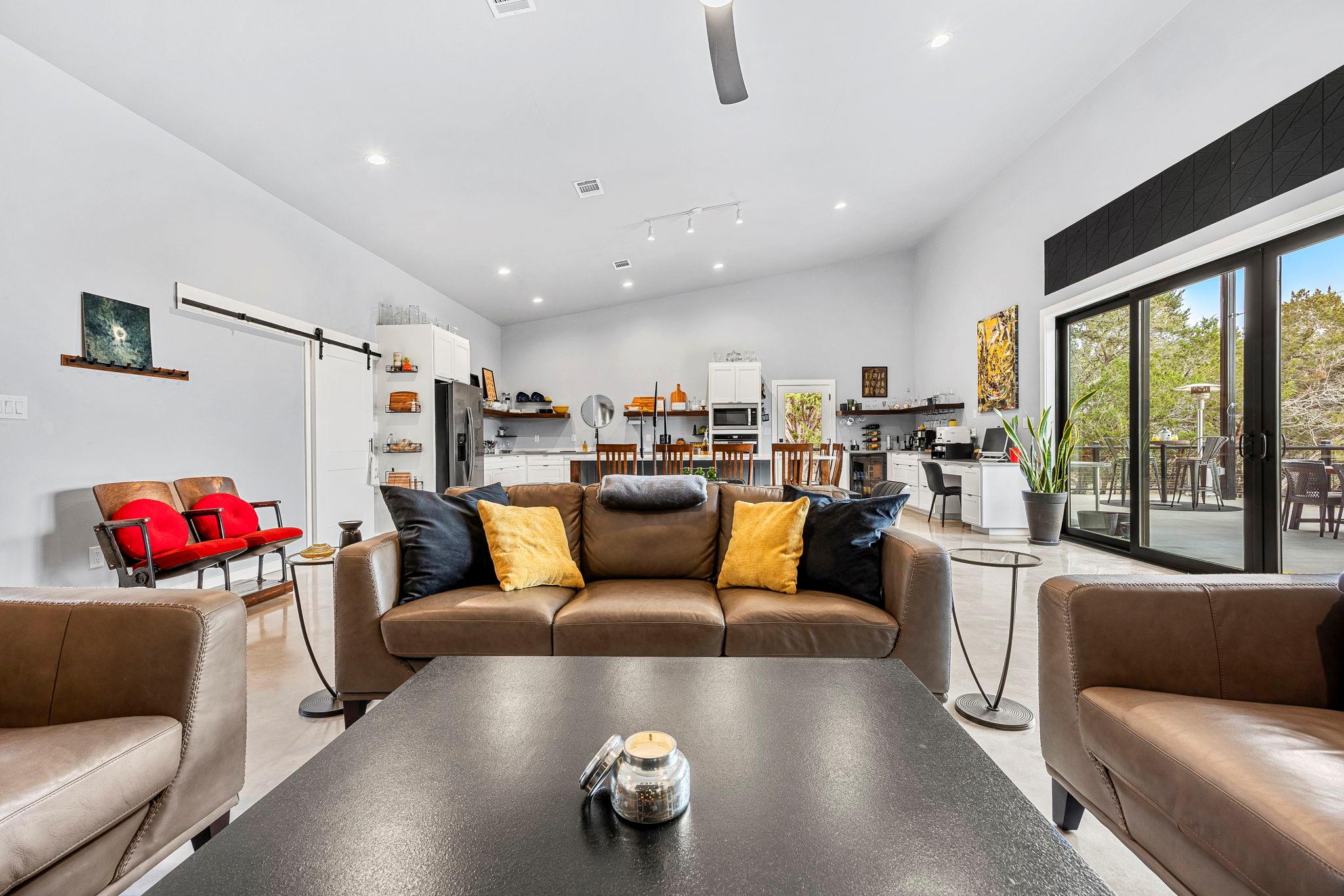 319 Impala Ln, Lampasas, TX 76550