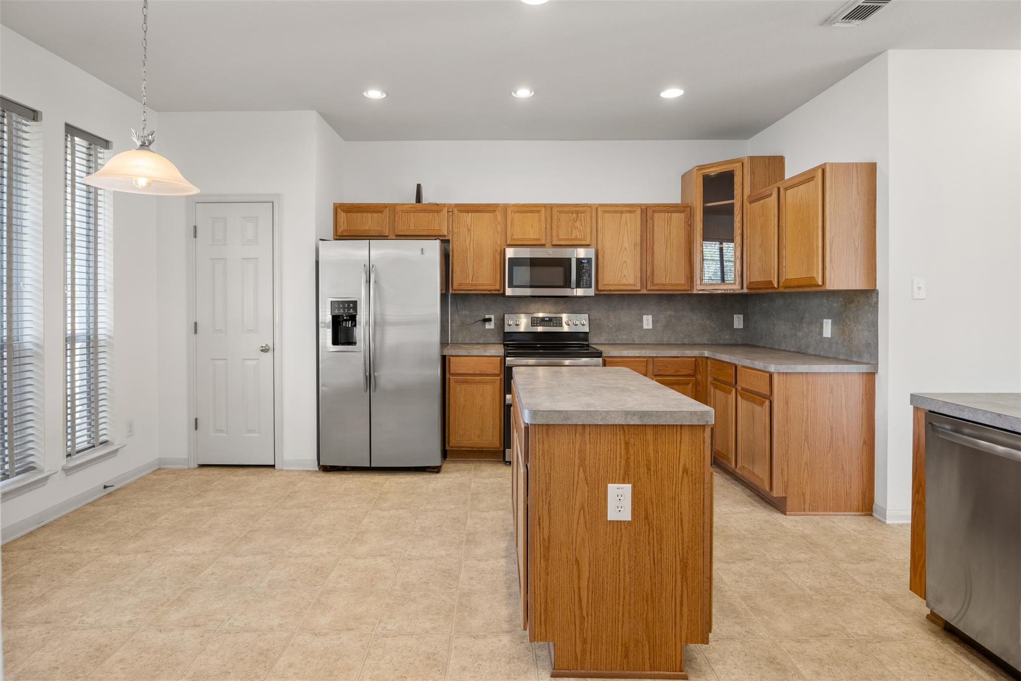 16023 Arbor Trl, Buda, TX 78610