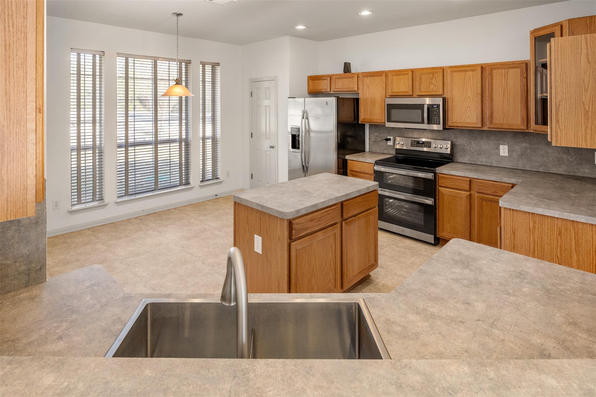 16023 Arbor Trl, Buda, TX 78610