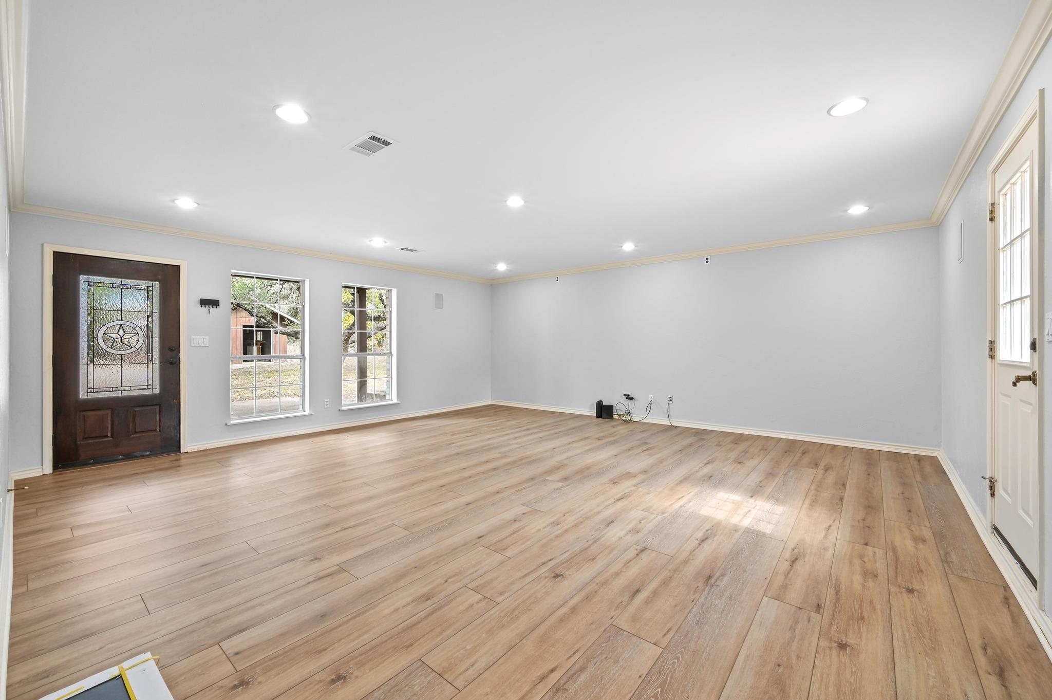 140 Barton Ranch Cir, Dripping Springs, TX 78620