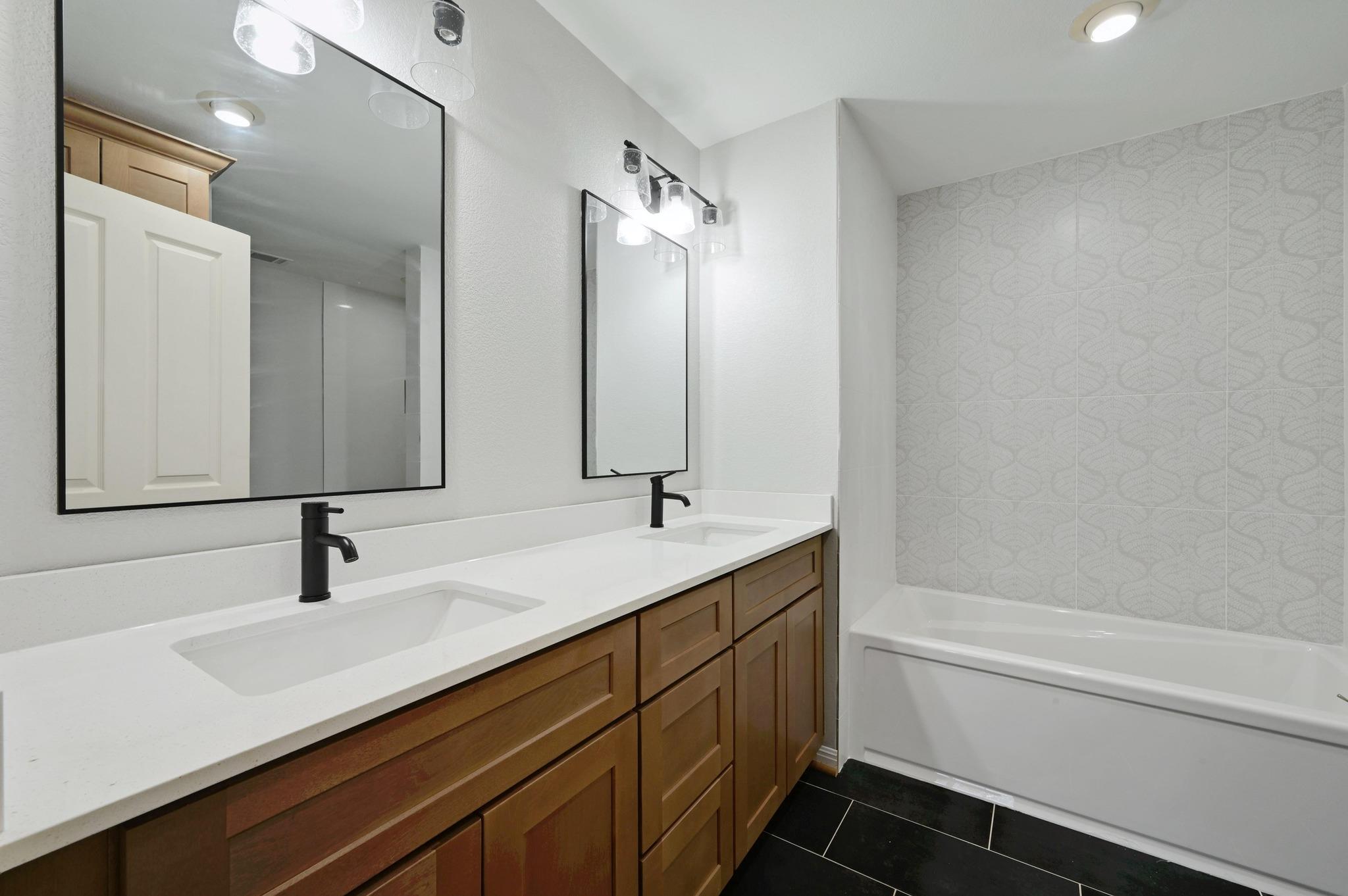 140 Barton Ranch Cir, Dripping Springs, TX 78620