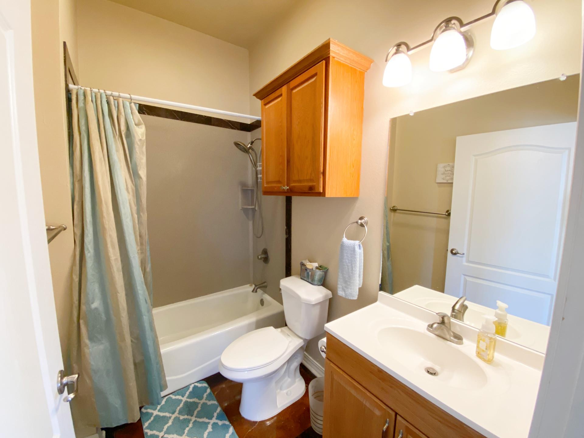 1036 Sherrill Ln, Lexington, TX 78947