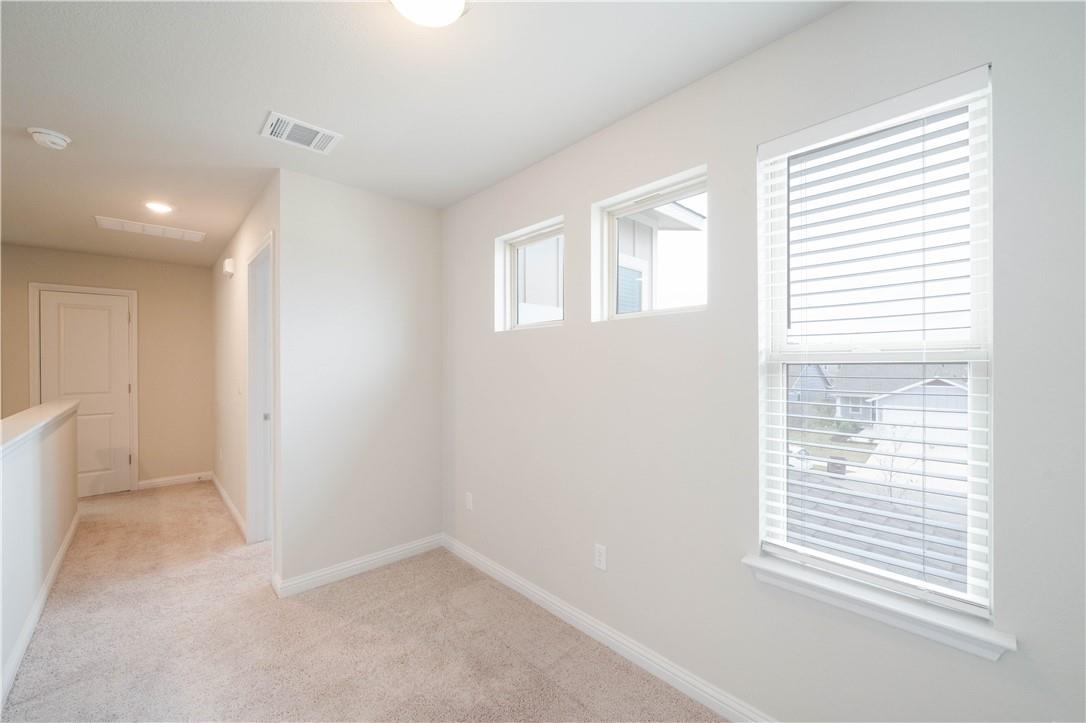 8208 Cottage Rose Dr, Austin, TX 78744