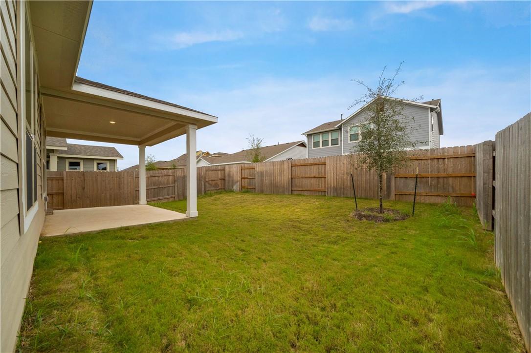 8208 Cottage Rose Dr, Austin, TX 78744