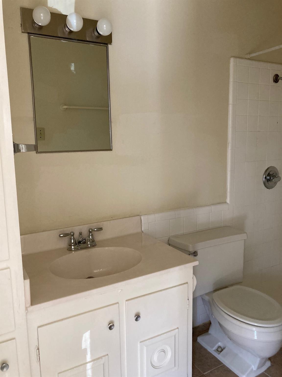 2612 Salado street St # 206, Austin, TX 78705