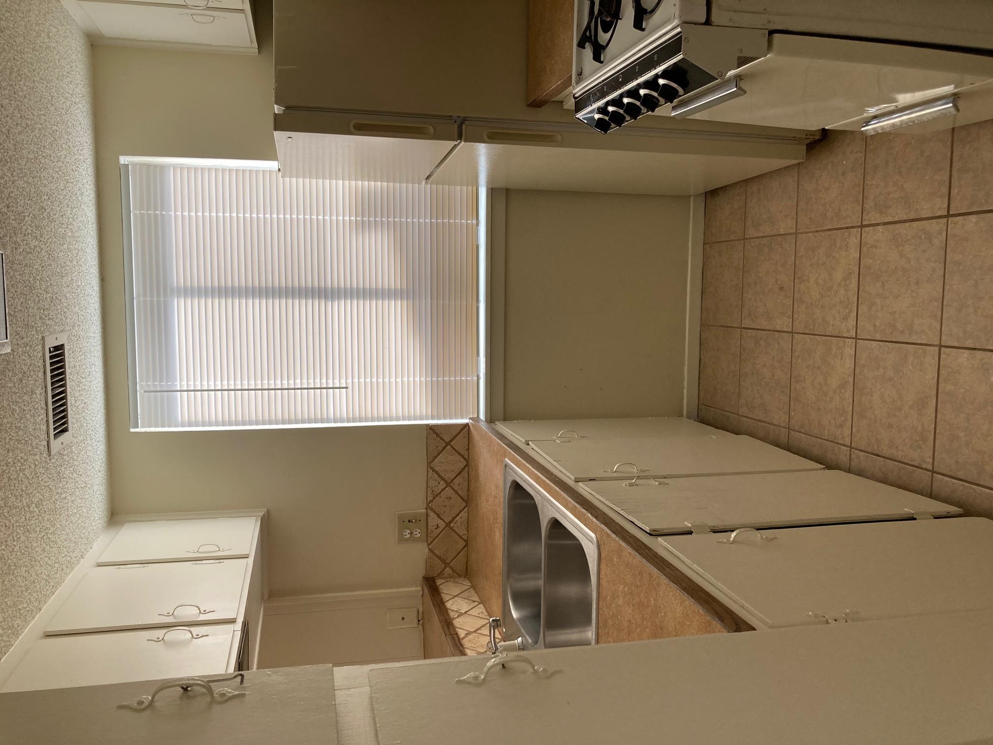 2612 Salado street St # 206, Austin, TX 78705