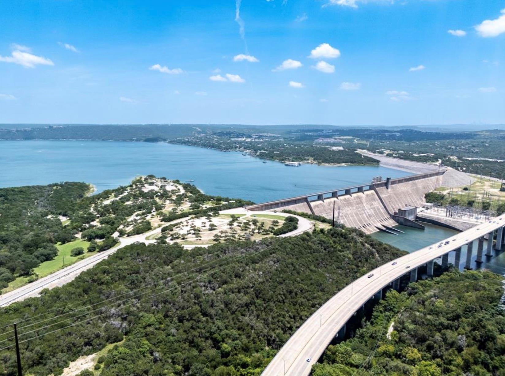 4229 N FM 620 Rd # 305, Austin, TX 78734