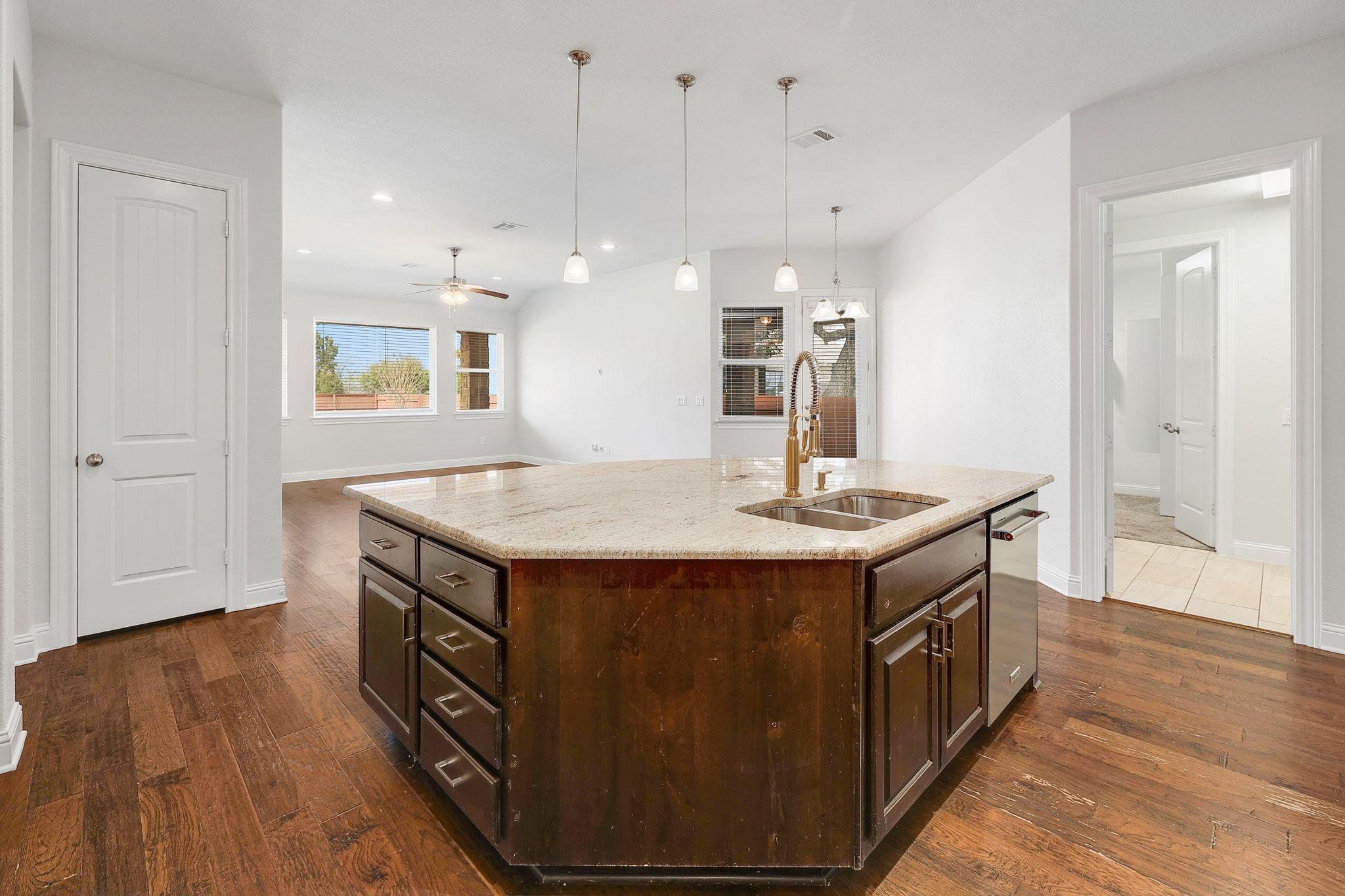 114 Magona Trl, Georgetown, TX 78628