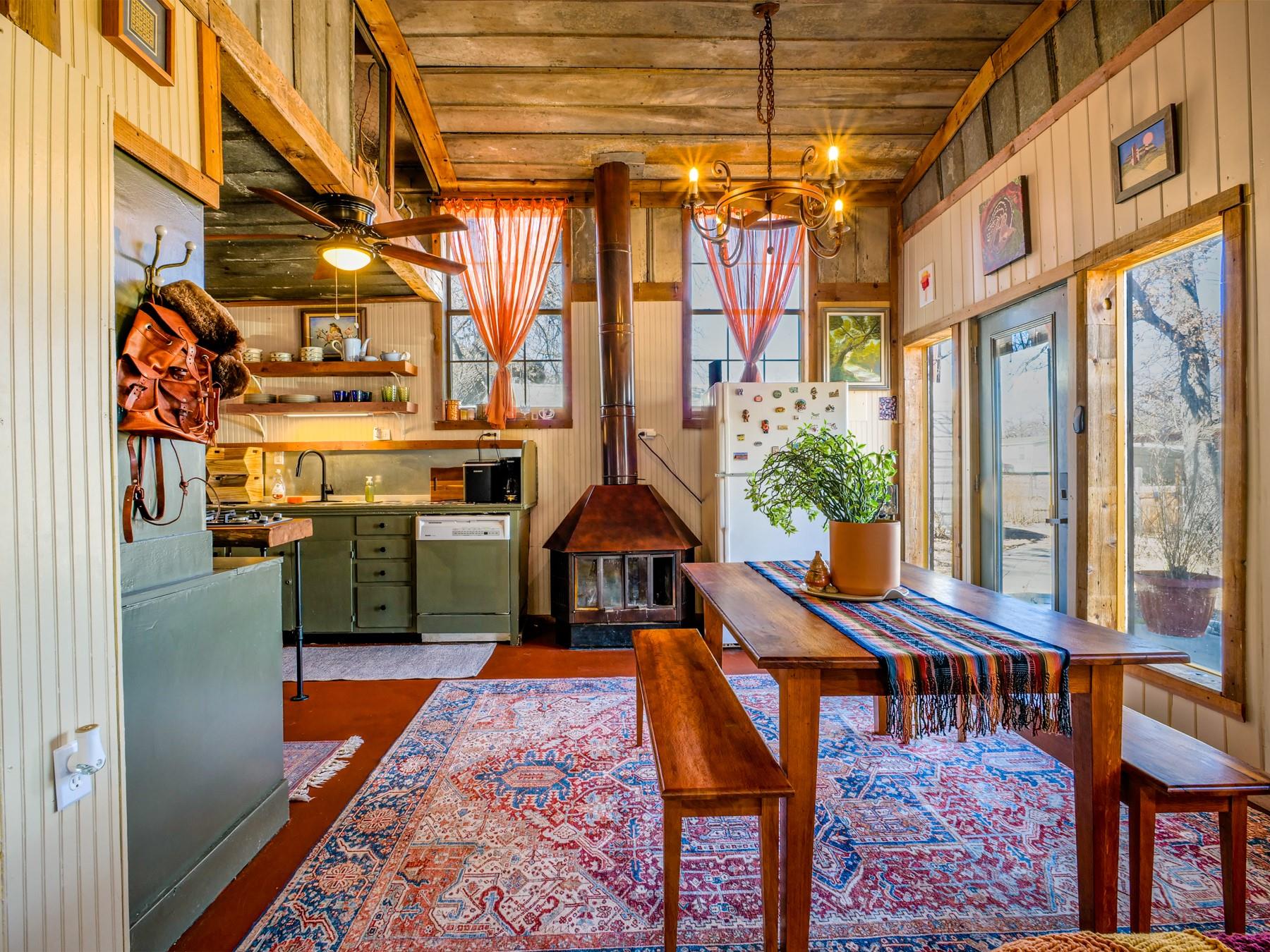 128 E Castlewood Dr, Granite Shoals, TX 78654