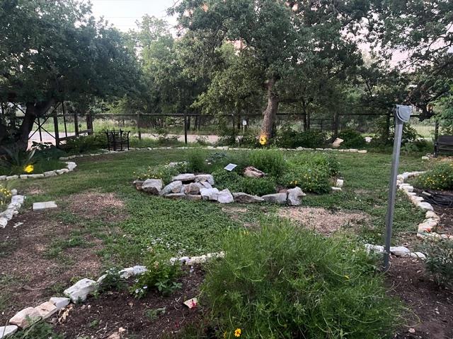 128 E Castlewood Dr, Granite Shoals, TX 78654