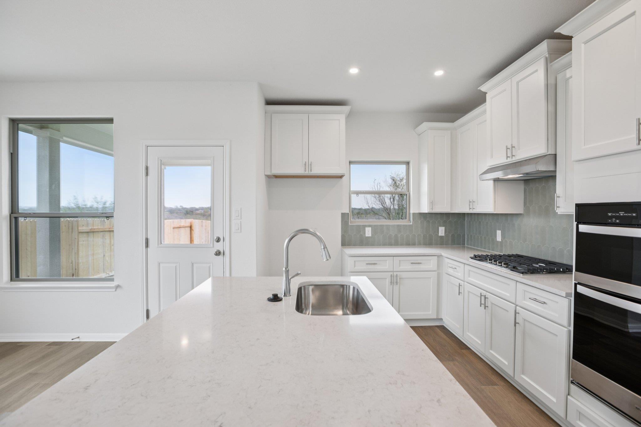 305 Elephant Island Loop, Kyle, TX 78640