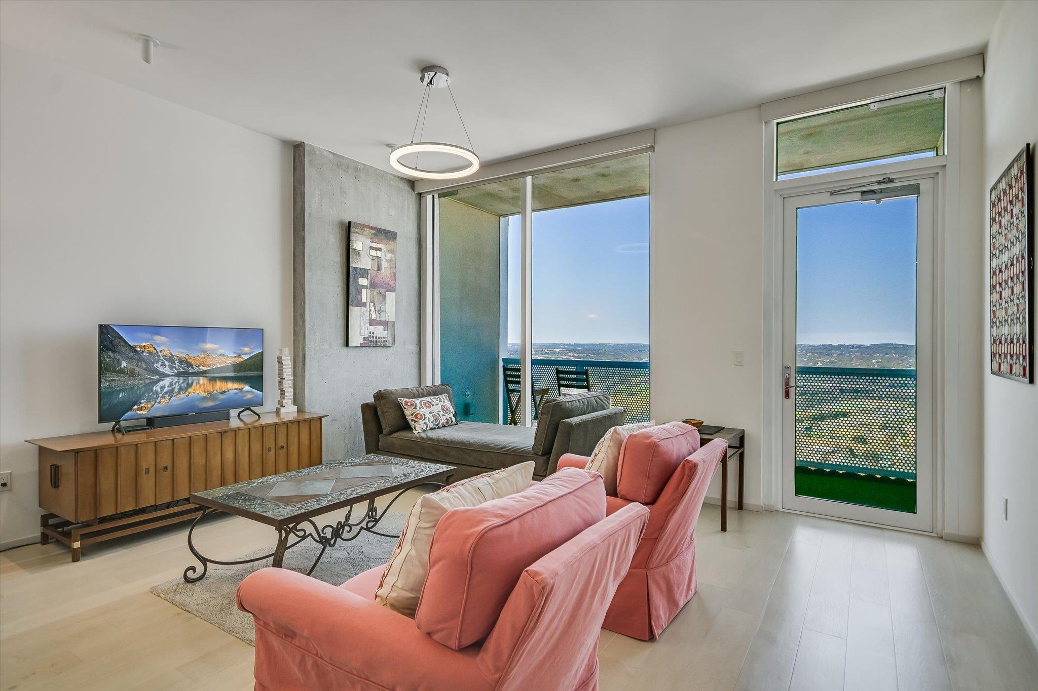 301 West Ave # 4208, Austin, TX 78701