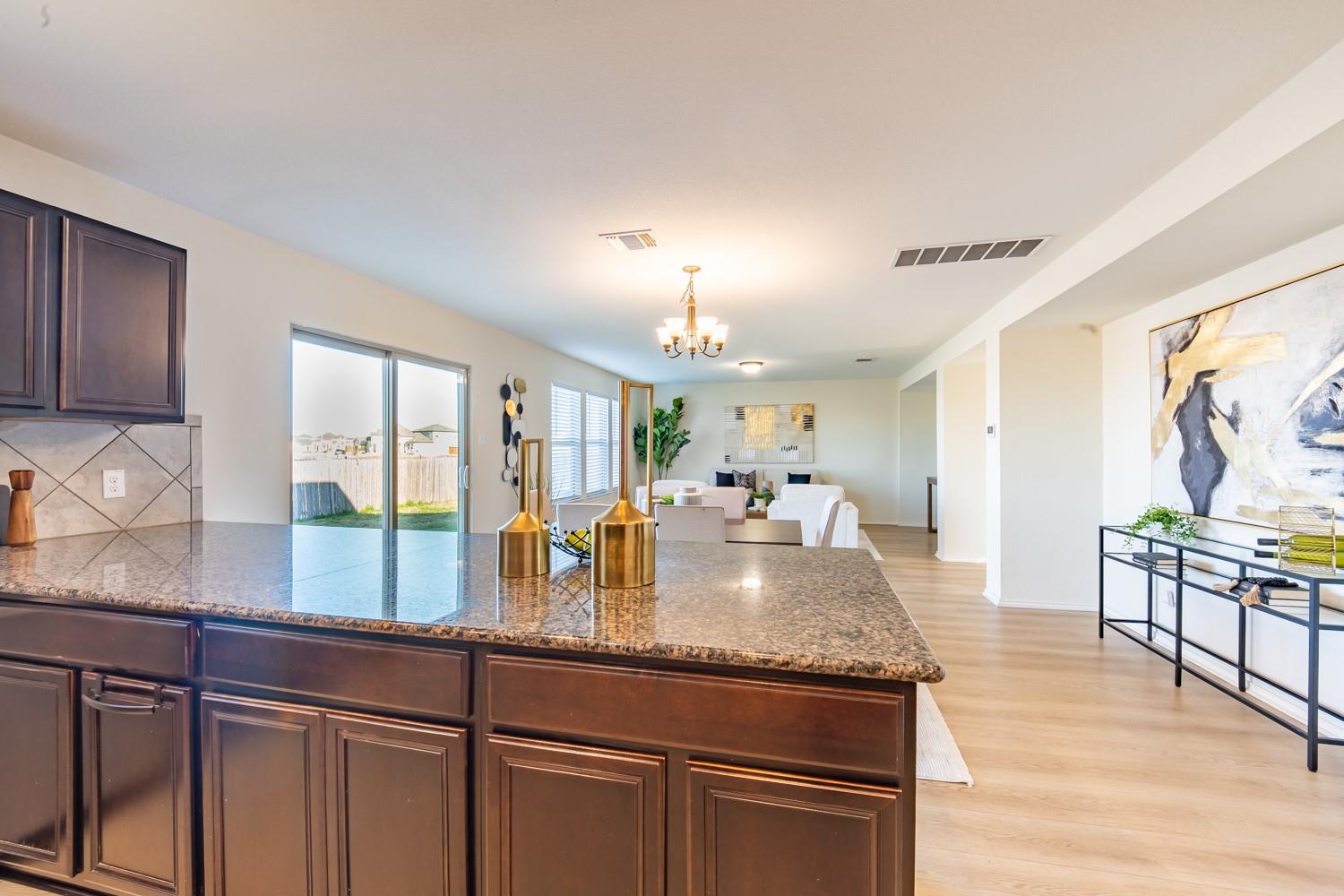 524 Carrington St, Hutto, TX 78634