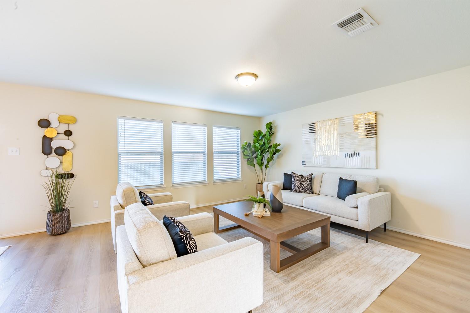 524 Carrington St, Hutto, TX 78634