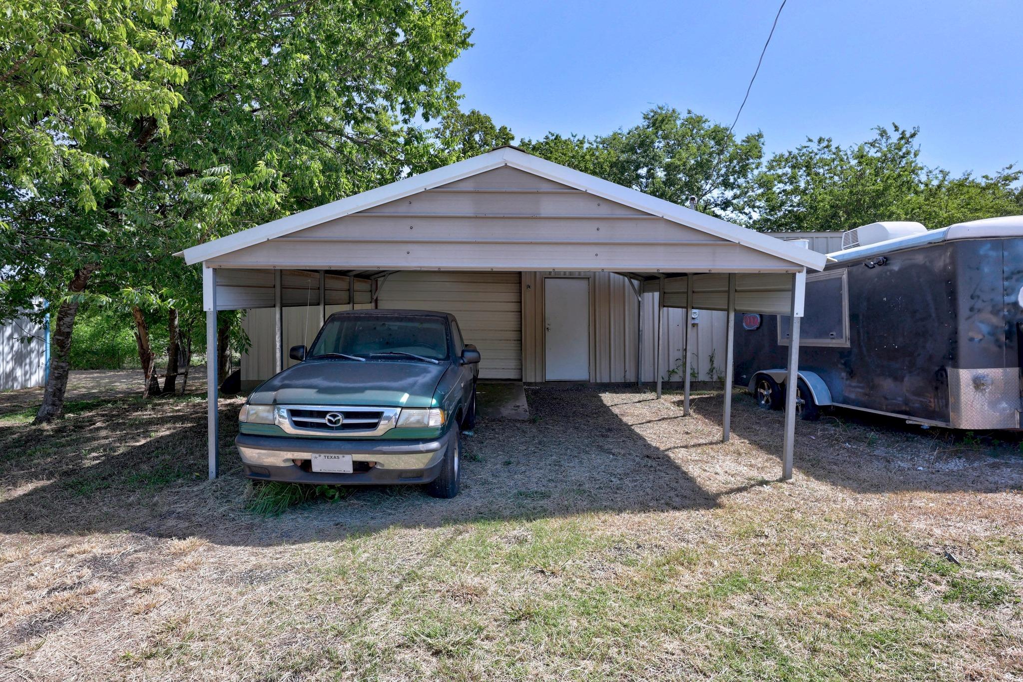 508 W Mesquite Ave, Rogers, TX 76569