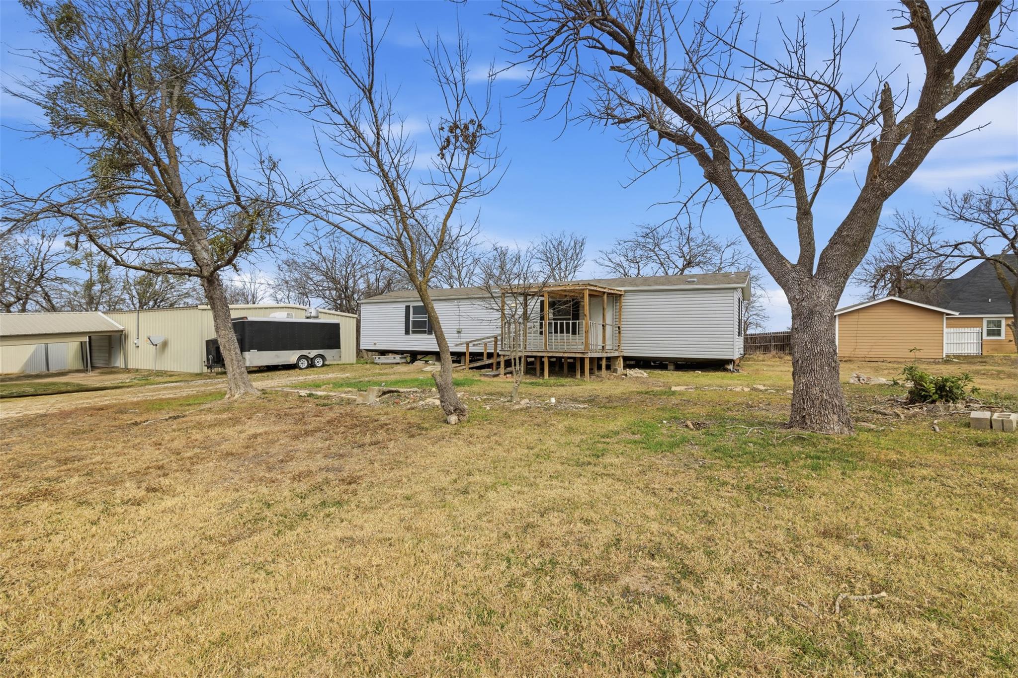 508 W Mesquite Ave, Rogers, TX 76569
