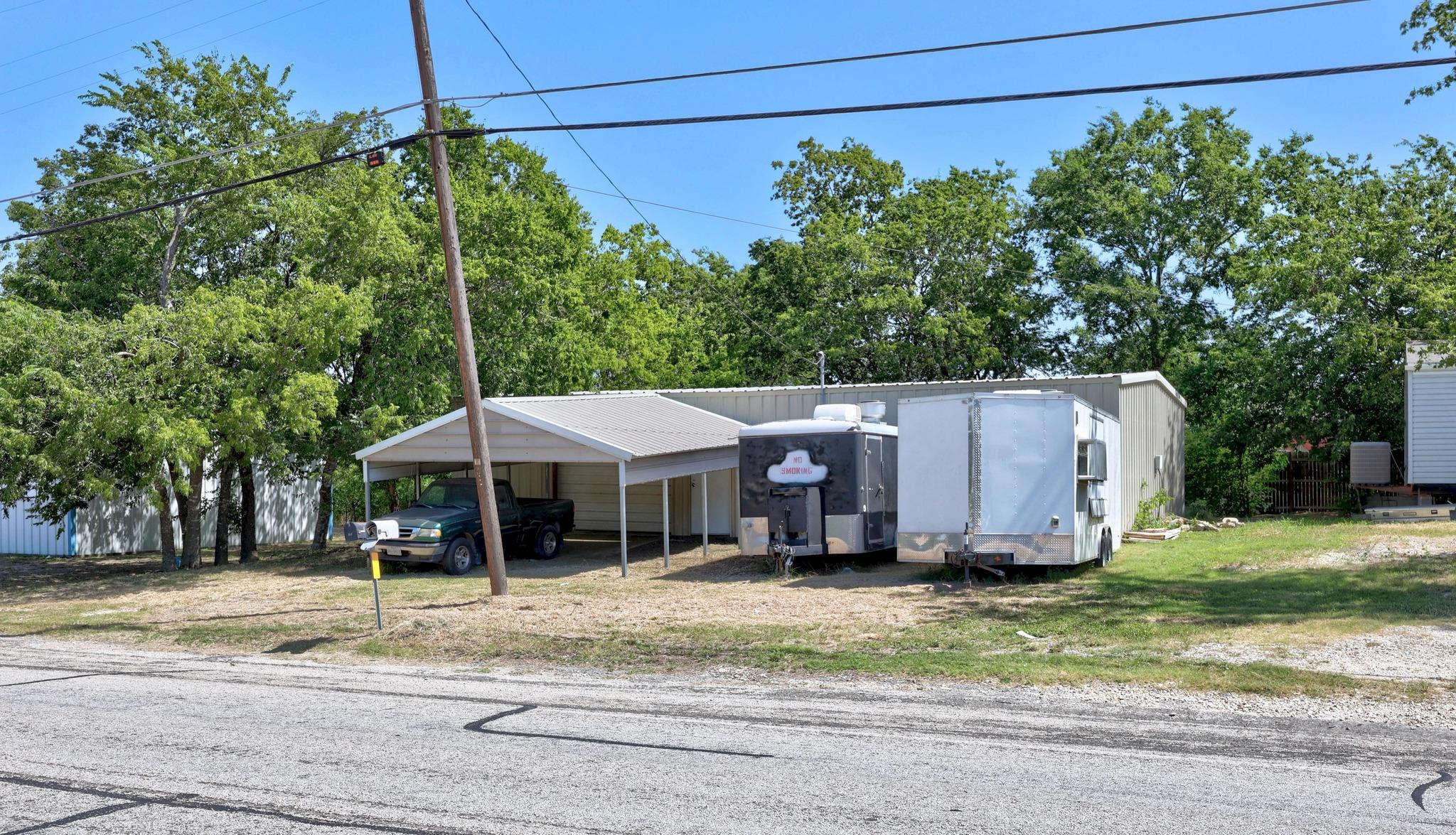 508 W Mesquite Ave, Rogers, TX 76569