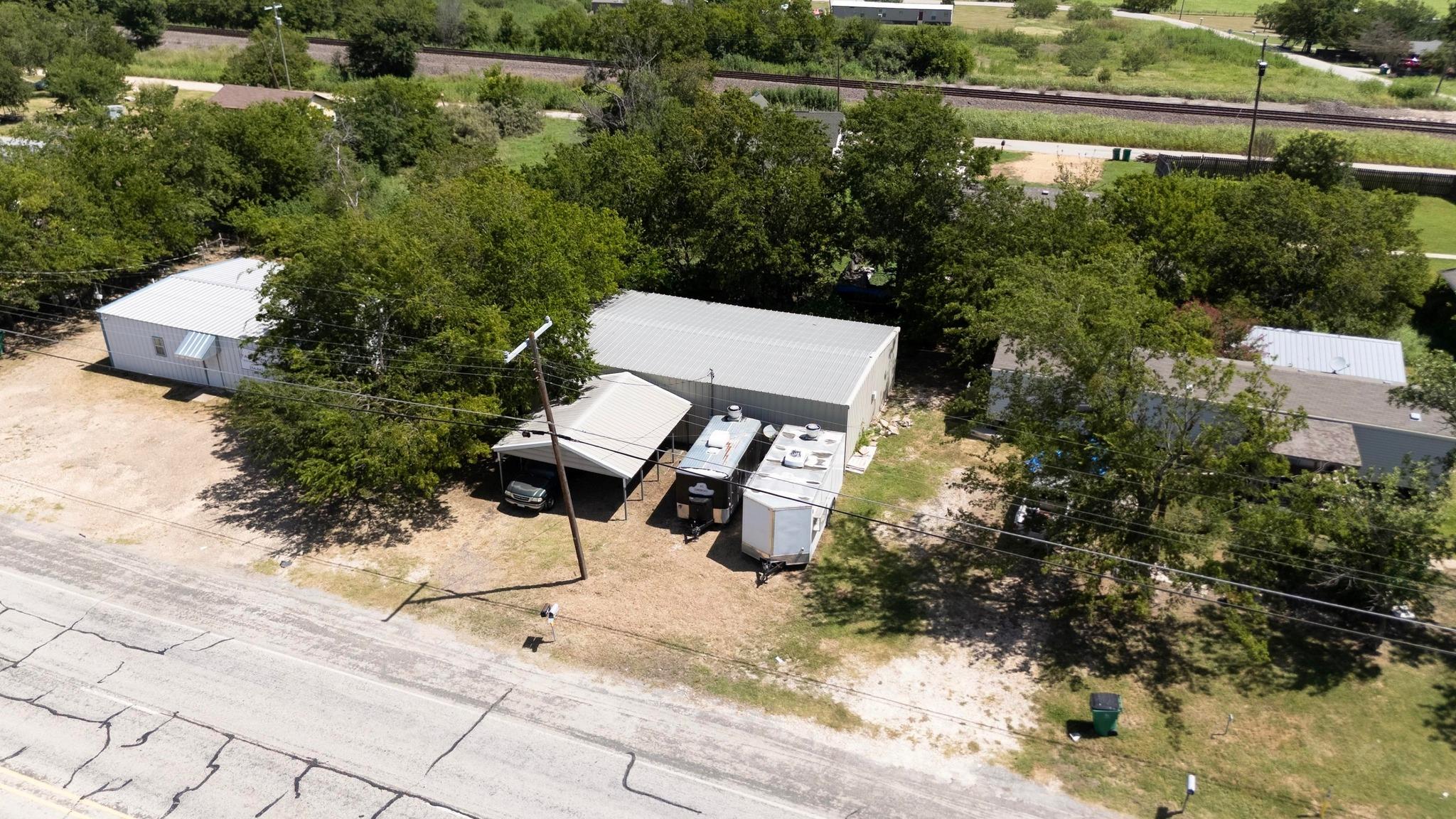 508 W Mesquite Ave, Rogers, TX 76569