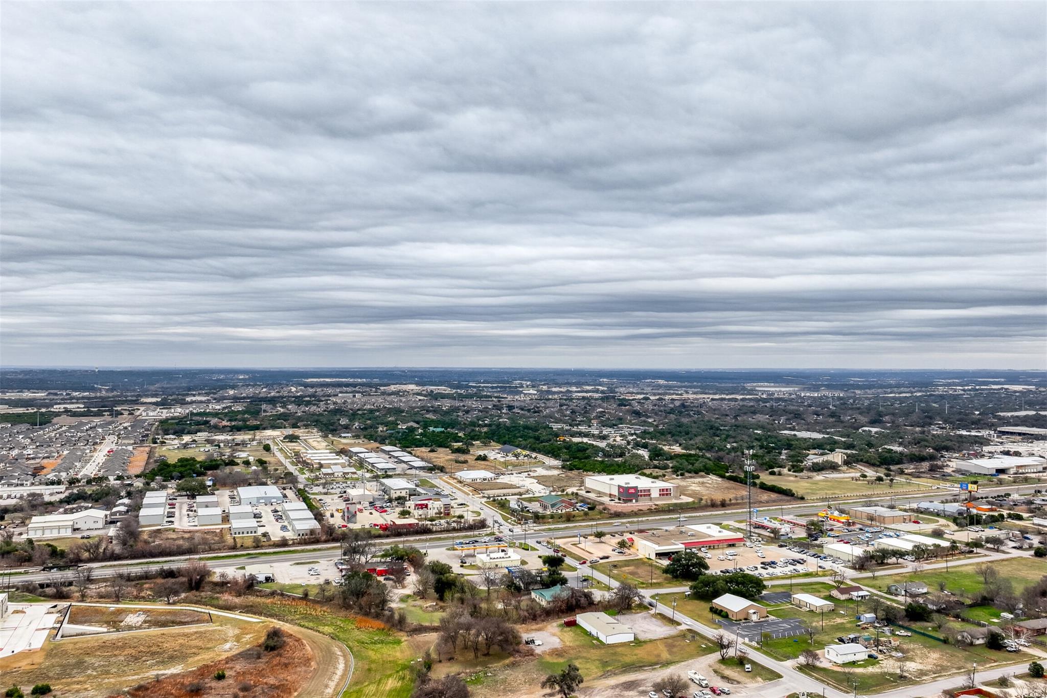 408 Horseshoe Dr, Leander, TX 78641