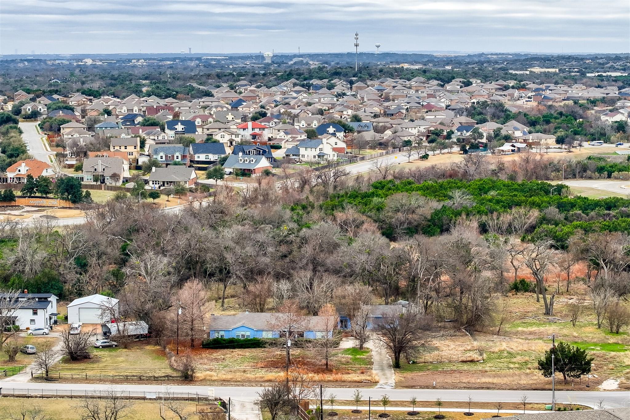 408 Horseshoe Dr, Leander, TX 78641