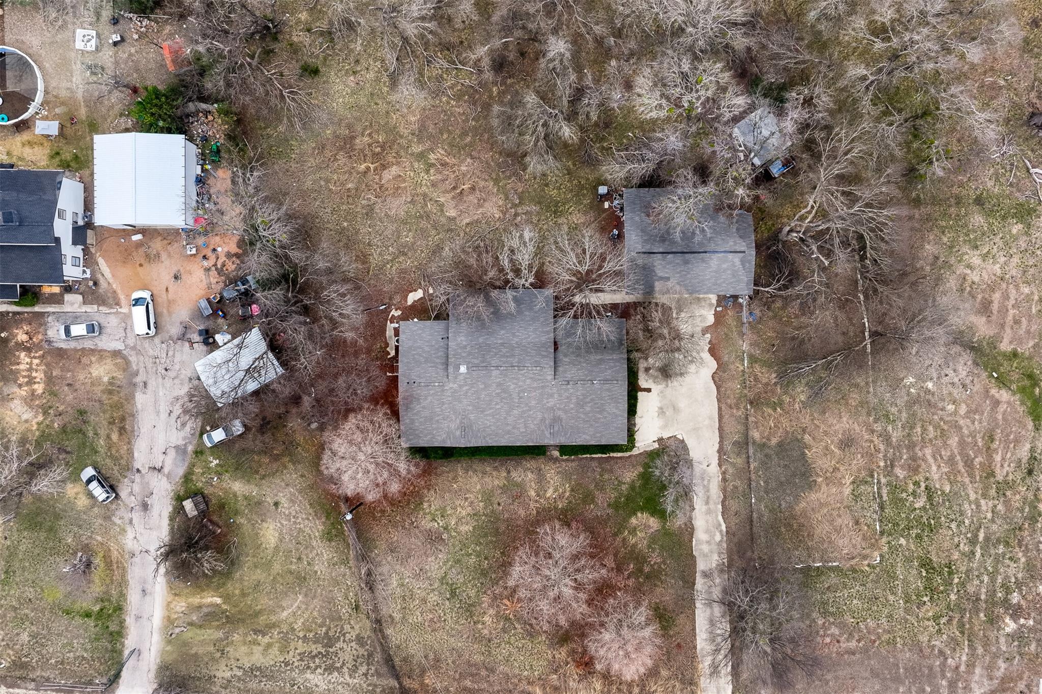 408 Horseshoe Dr, Leander, TX 78641