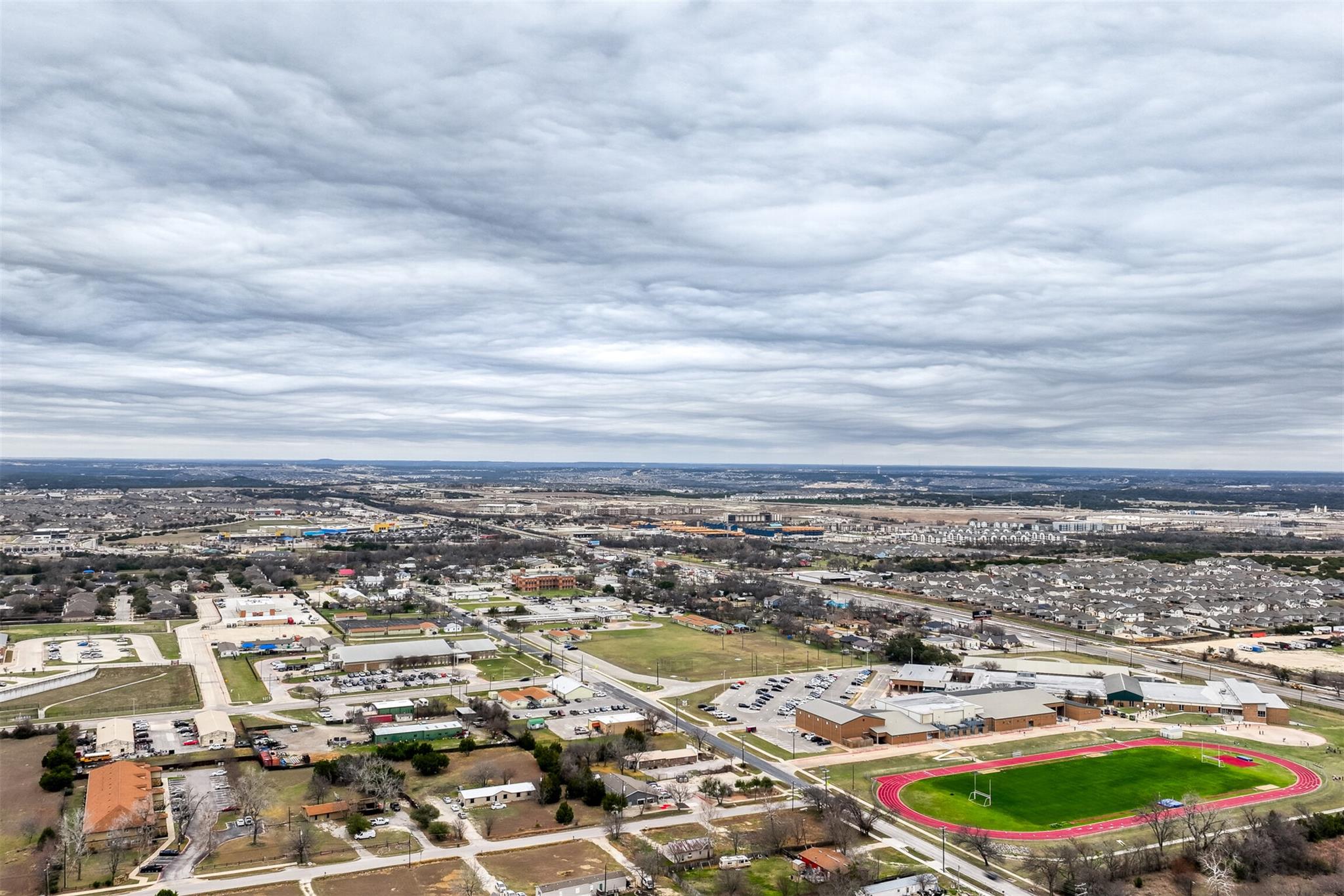 408 Horseshoe Dr, Leander, TX 78641