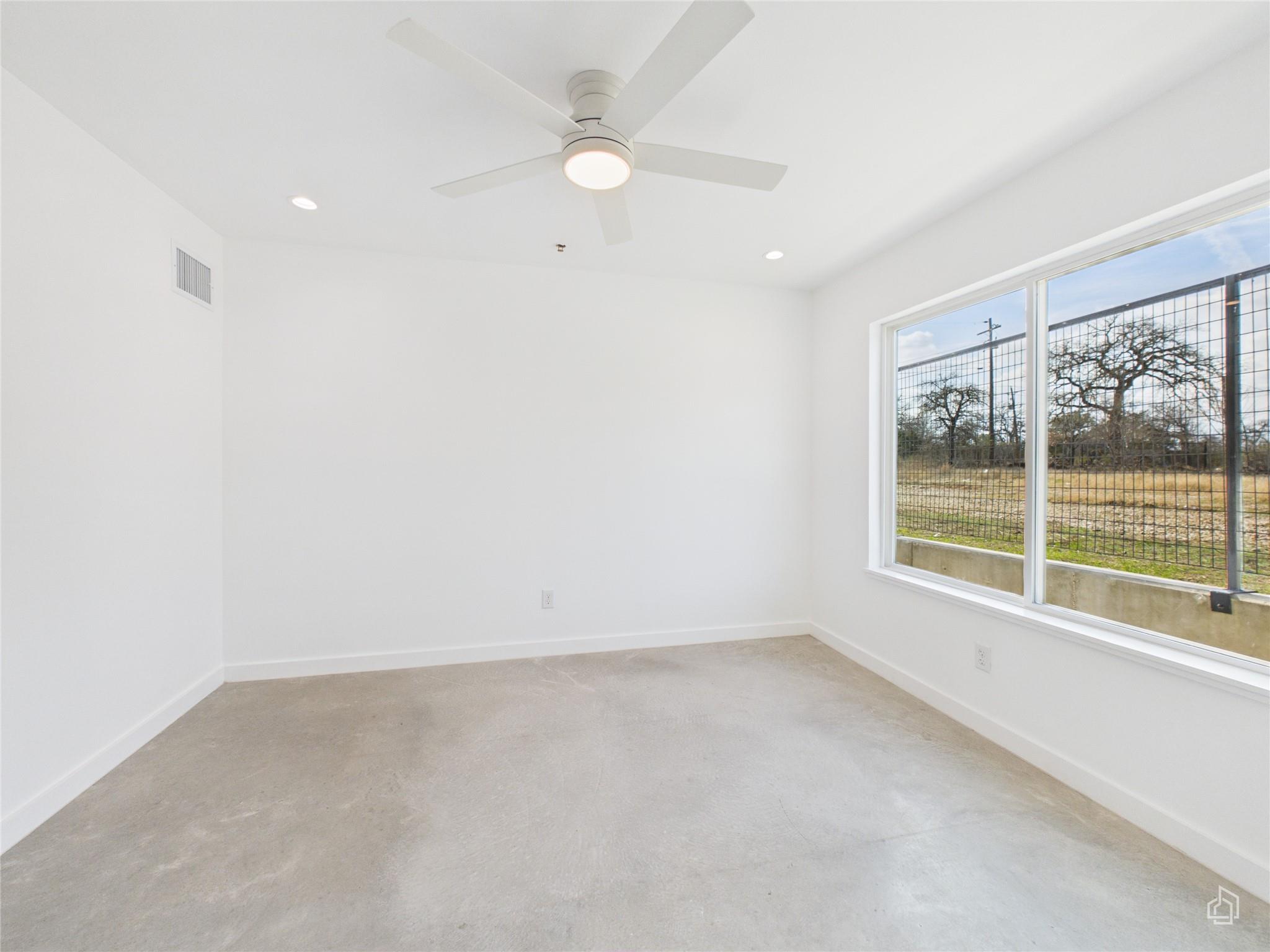 5912 Harold Ct # 104, Austin, TX 78721