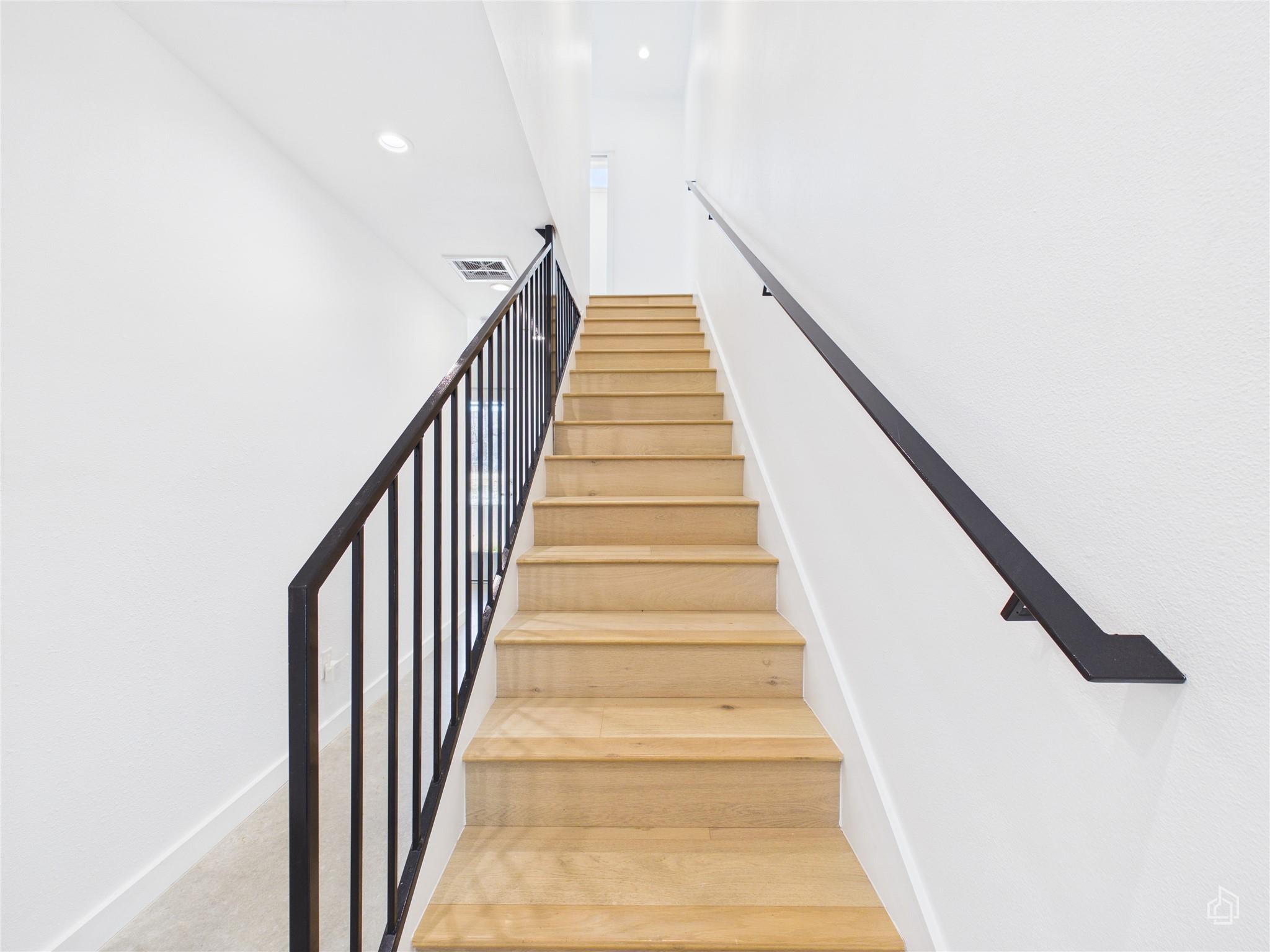 5912 Harold Ct # 104, Austin, TX 78721