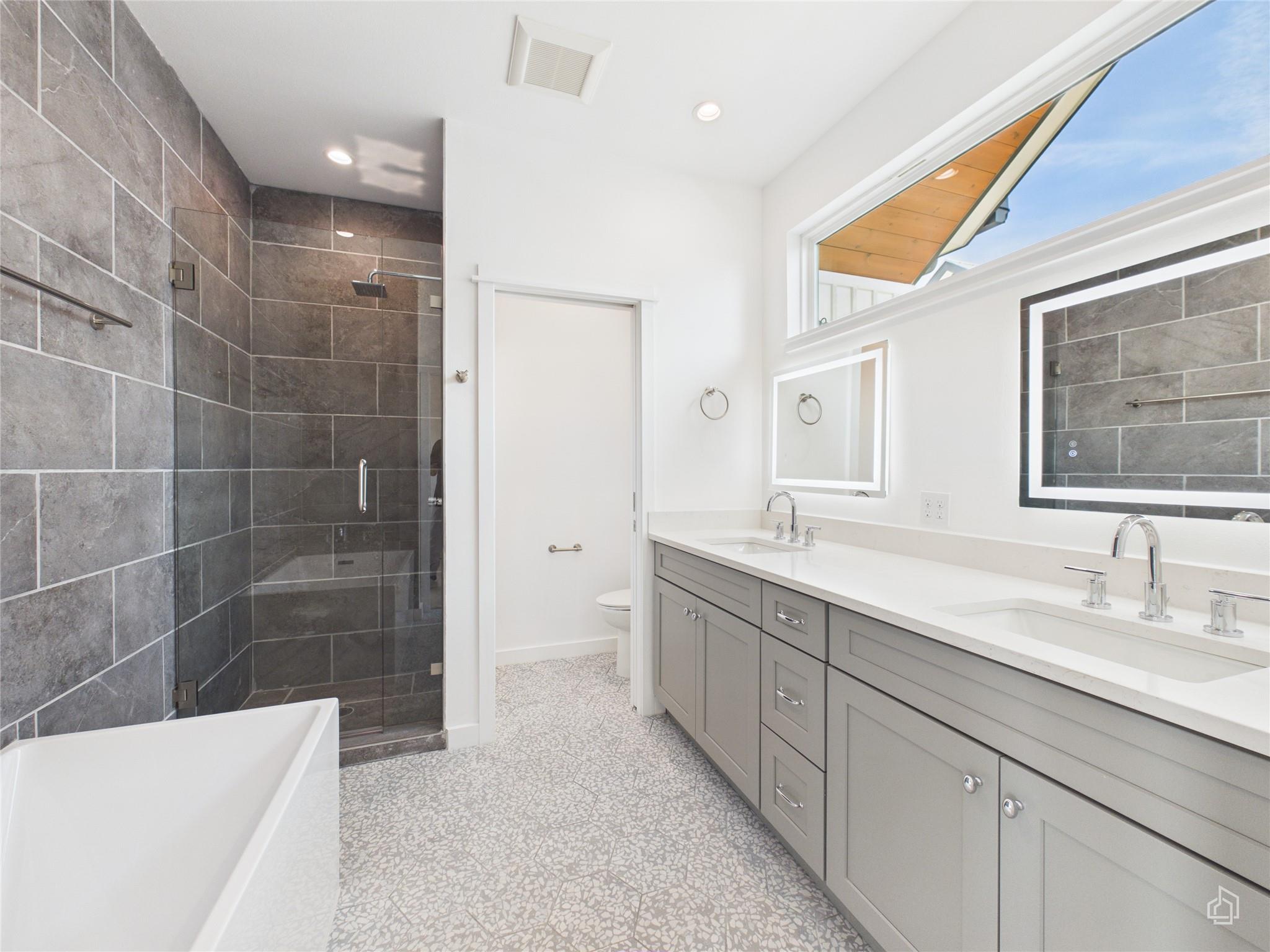 5912 Harold Ct # 104, Austin, TX 78721