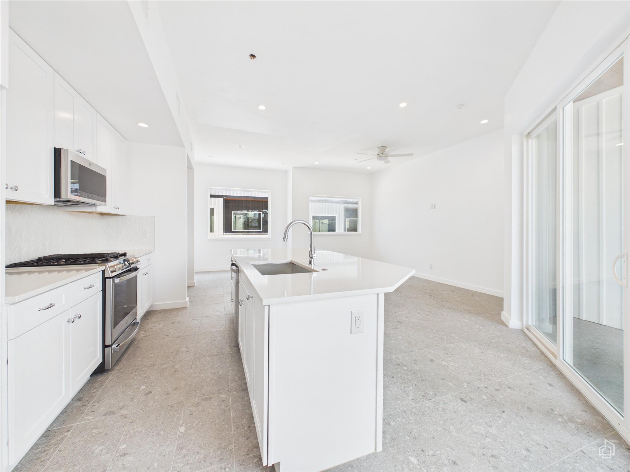 5912 Harold Ct # 104, Austin, TX 78721