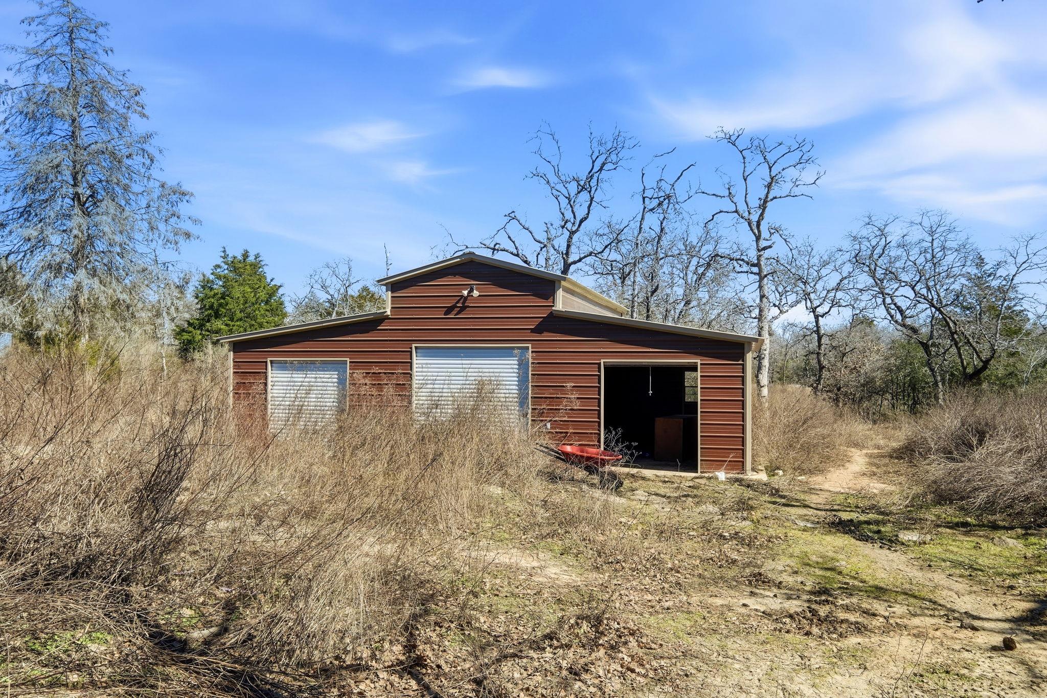 1310 Perry Ln, Thorndale, TX 76577